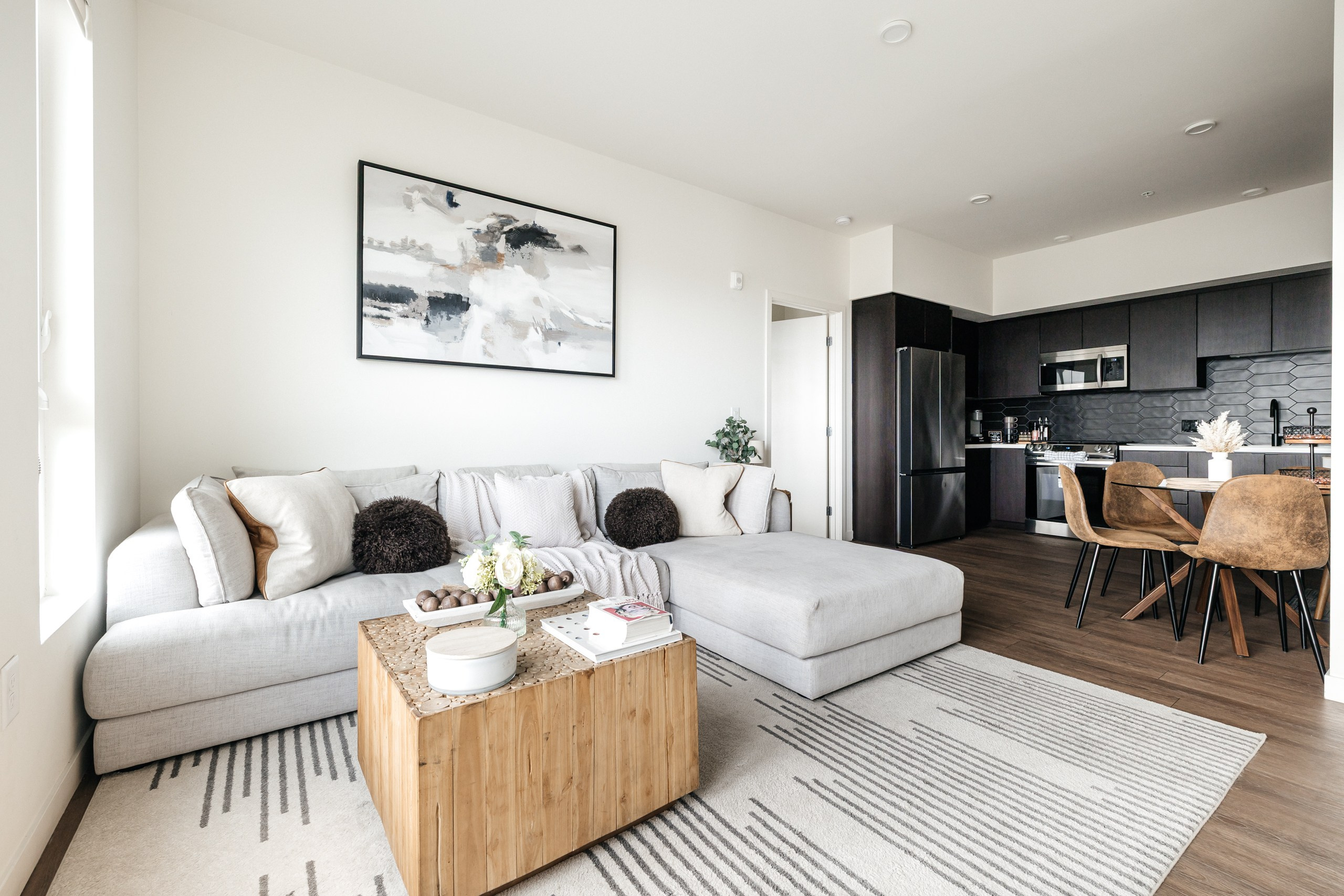 Longpre Apartments. Photographer Andrei White
