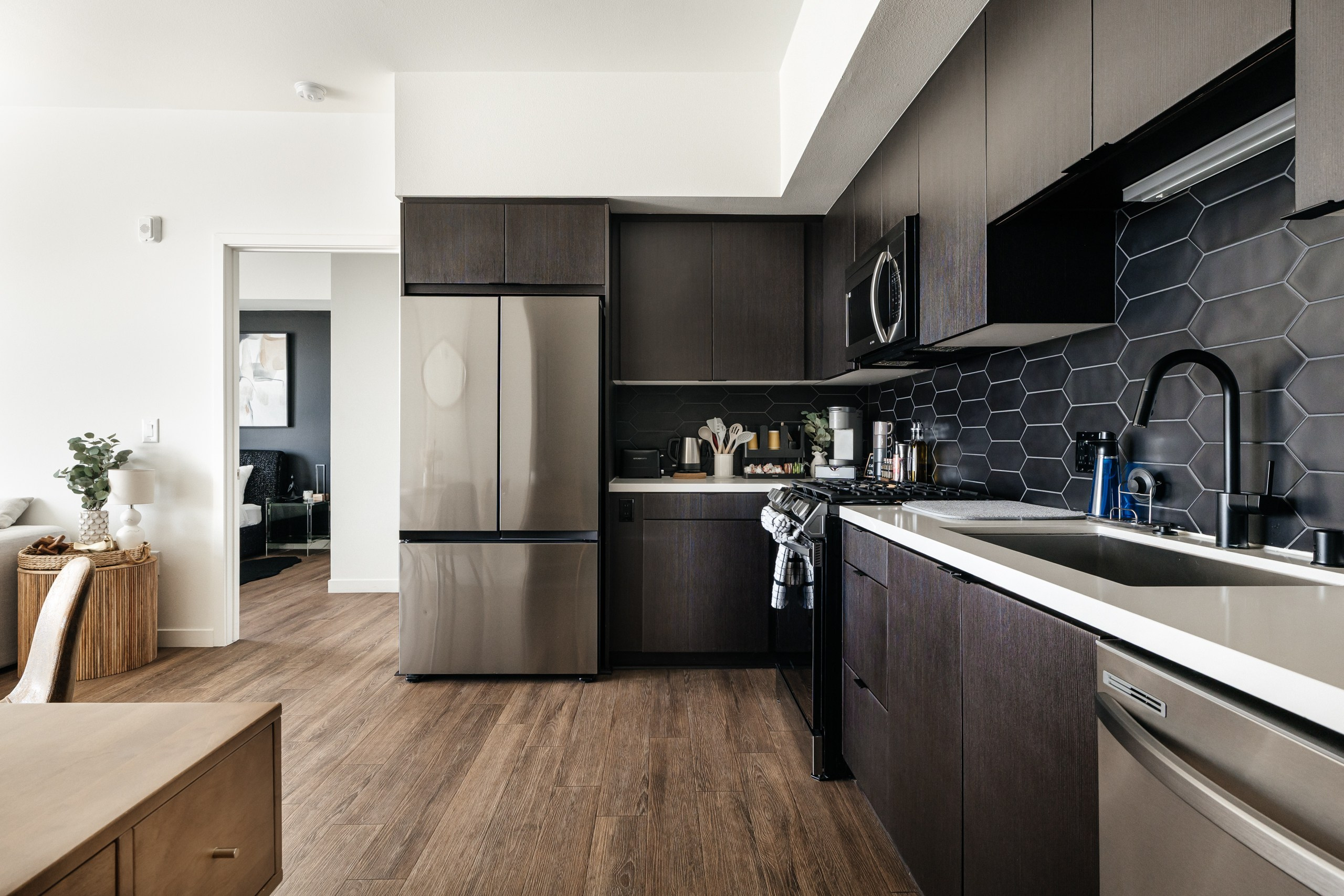Longpre Apartments. Photographer Andrei White
