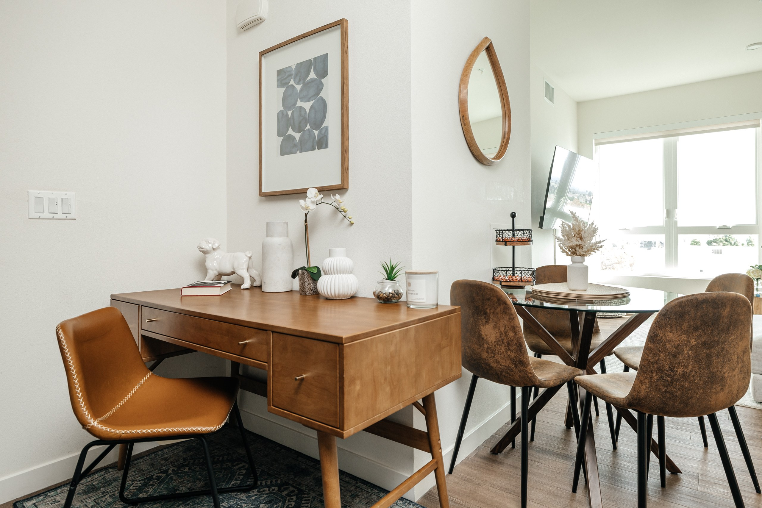 Longpre Apartments. Photographer Andrei White