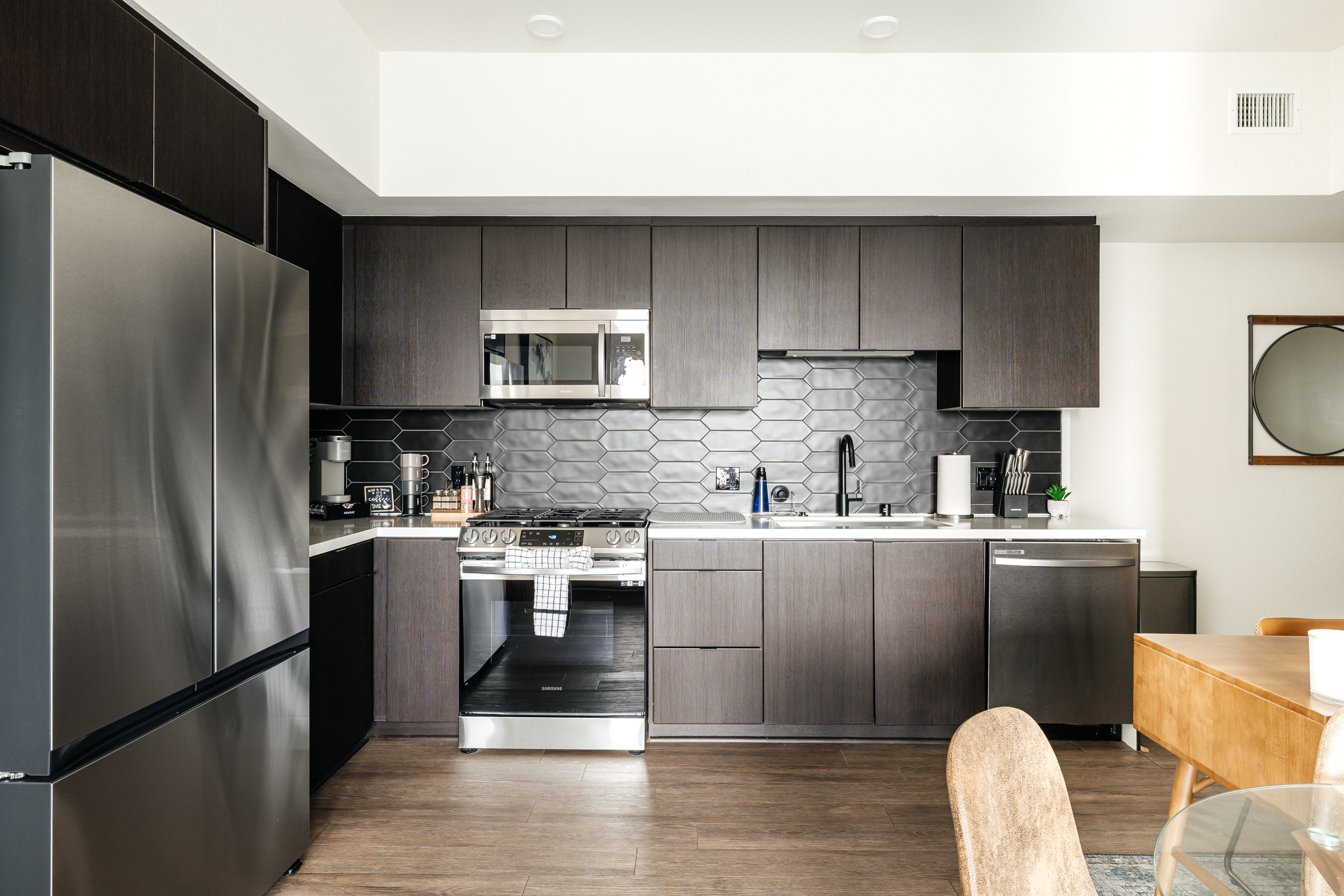 Longpre Apartments. Photographer Andrei White