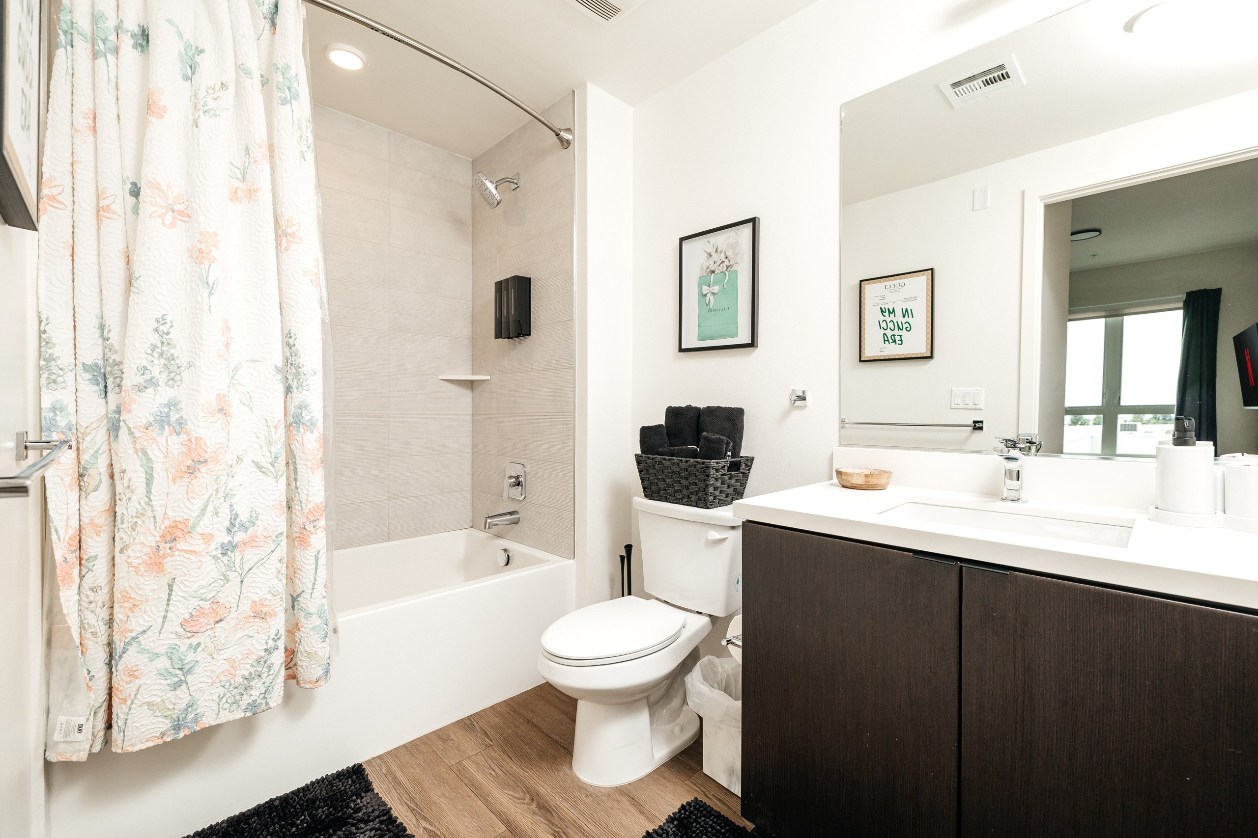 Longpre Apartments. Photographer Andrei White
