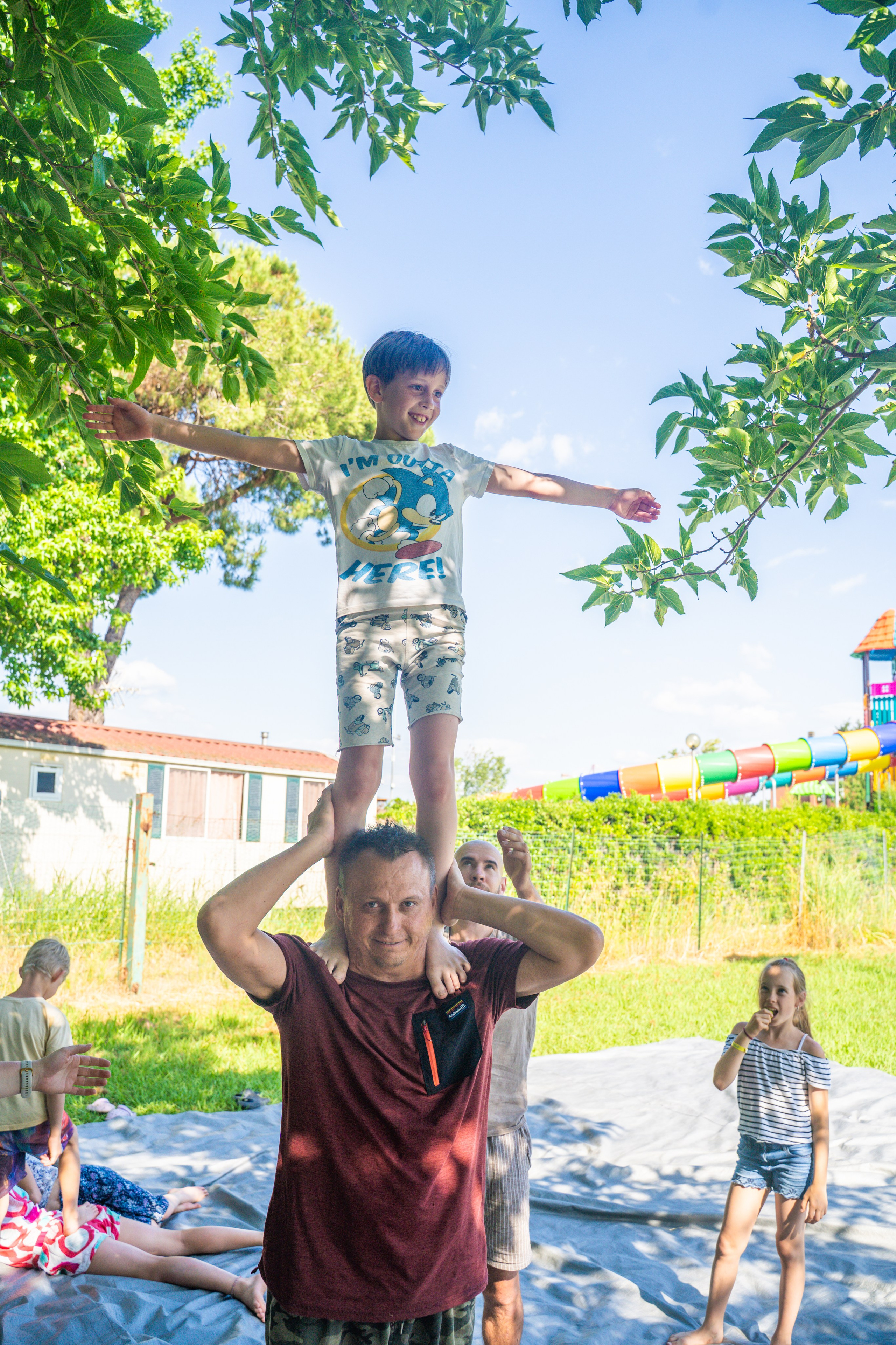 Детская игровая контактная импровизация. Семейные лагеря в Европе с Ниной Янечковой и Ириной Зиновьевой