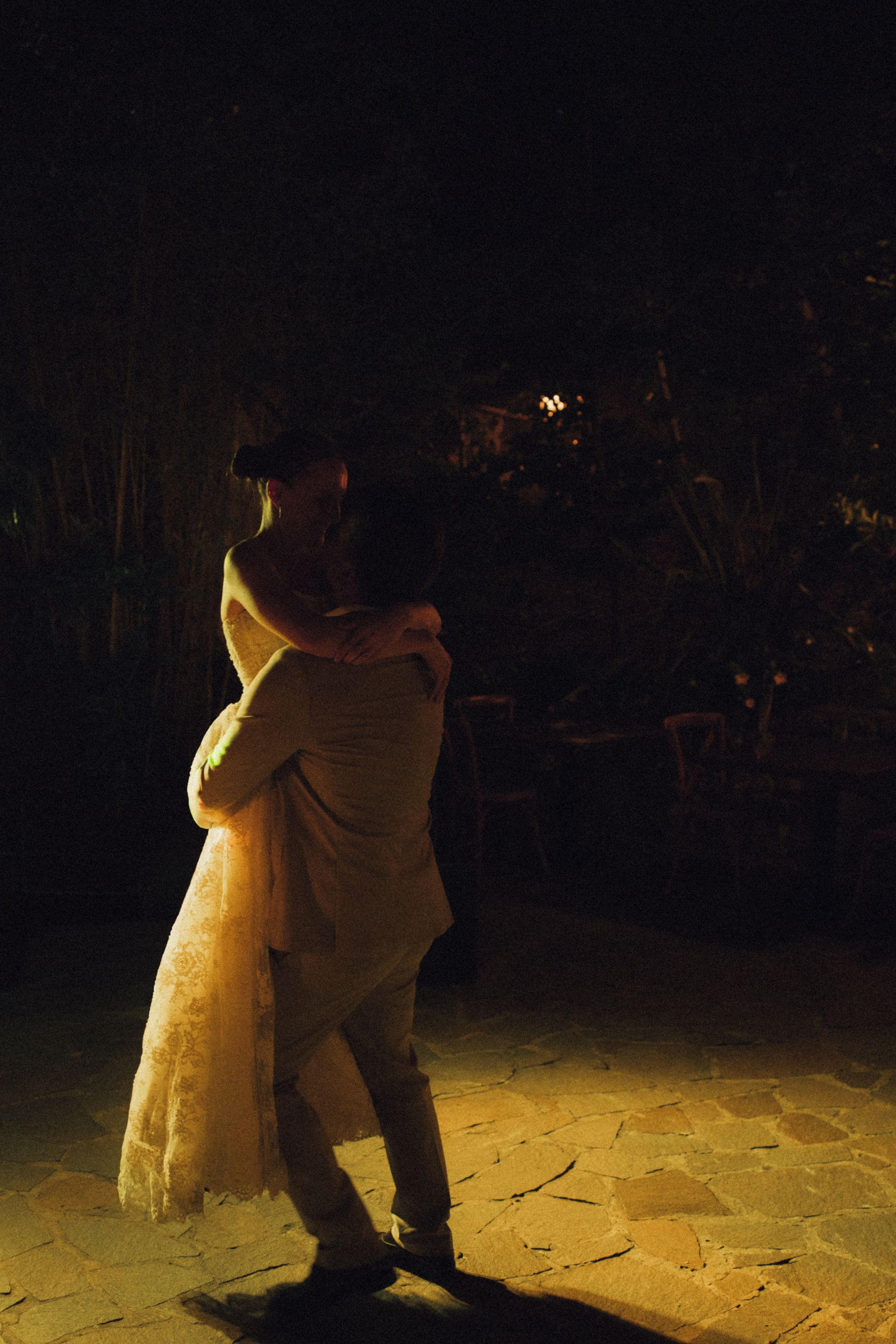 Romantic Lake Garda elopement in Italy