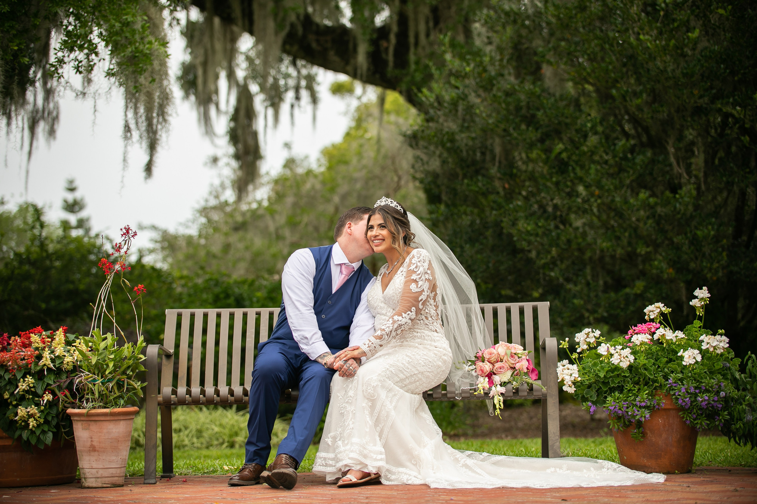 Wedding in The Lue Gardens intimate wedding photography. Lana Photography — Wedding & Family Photographer in Florida & Beyond