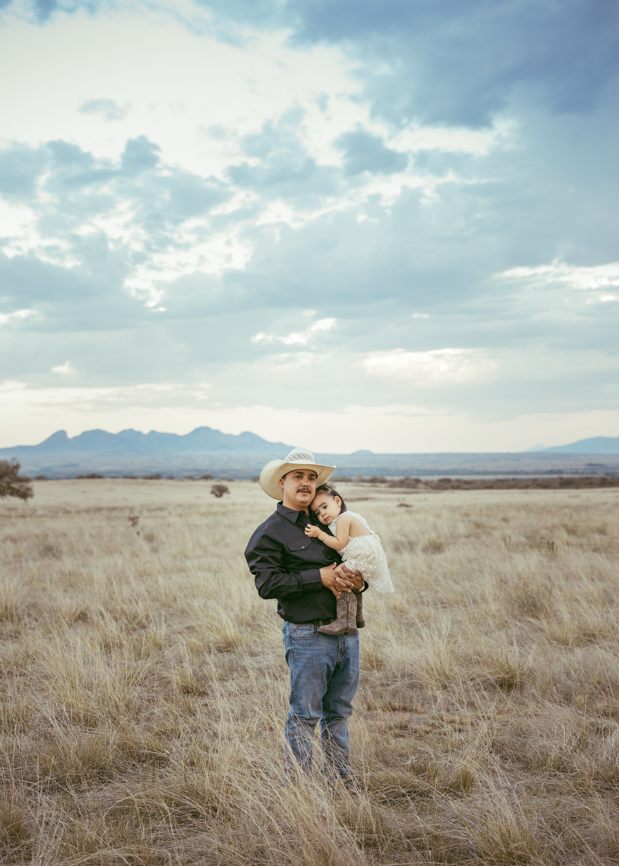 Family photographer Rochester Hills. Anastasia Post: Wedding and Editorial Photography