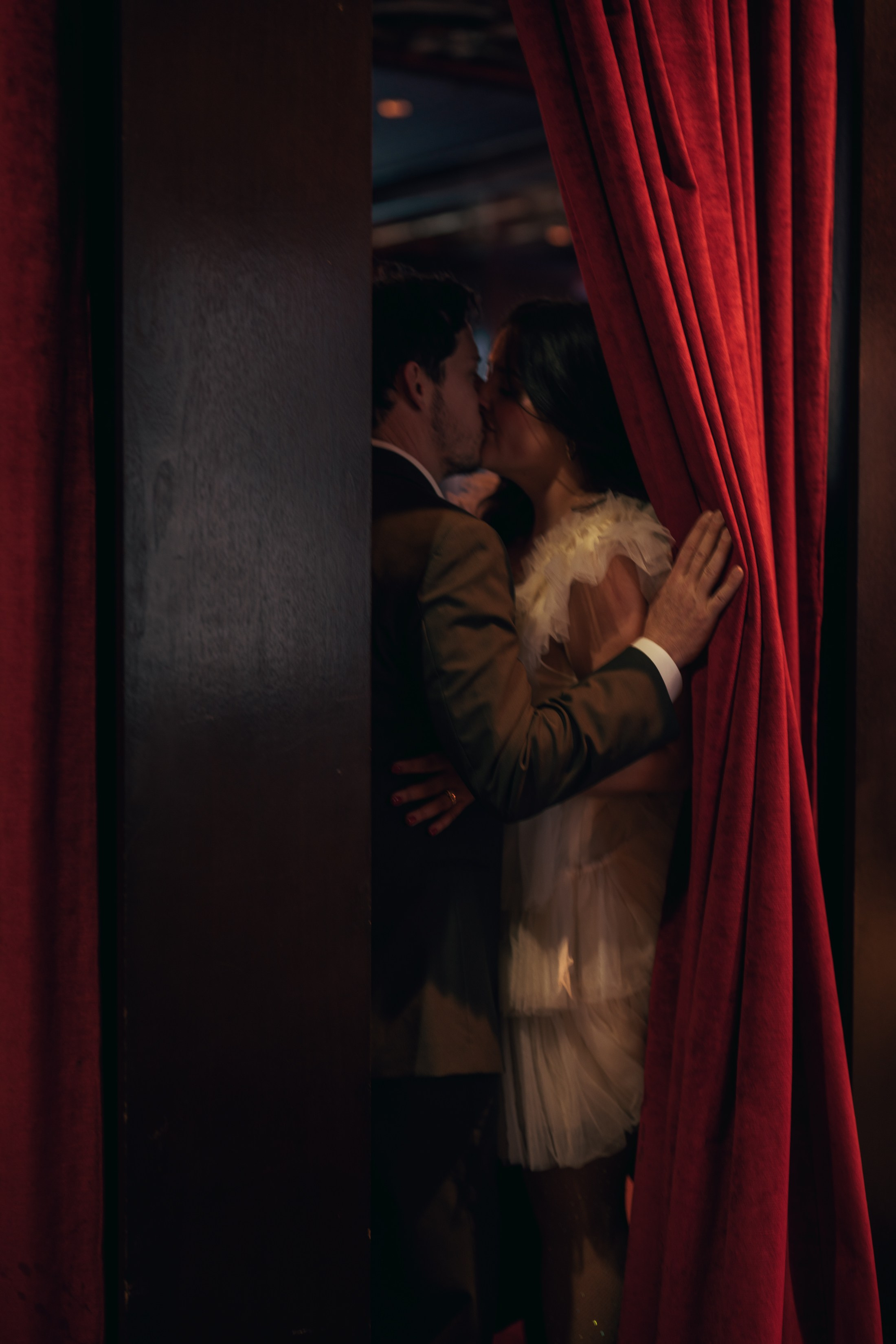 Grace&Jesse. Wedding & elopement photographer Viktoriya Kravtsov. Las Vegas