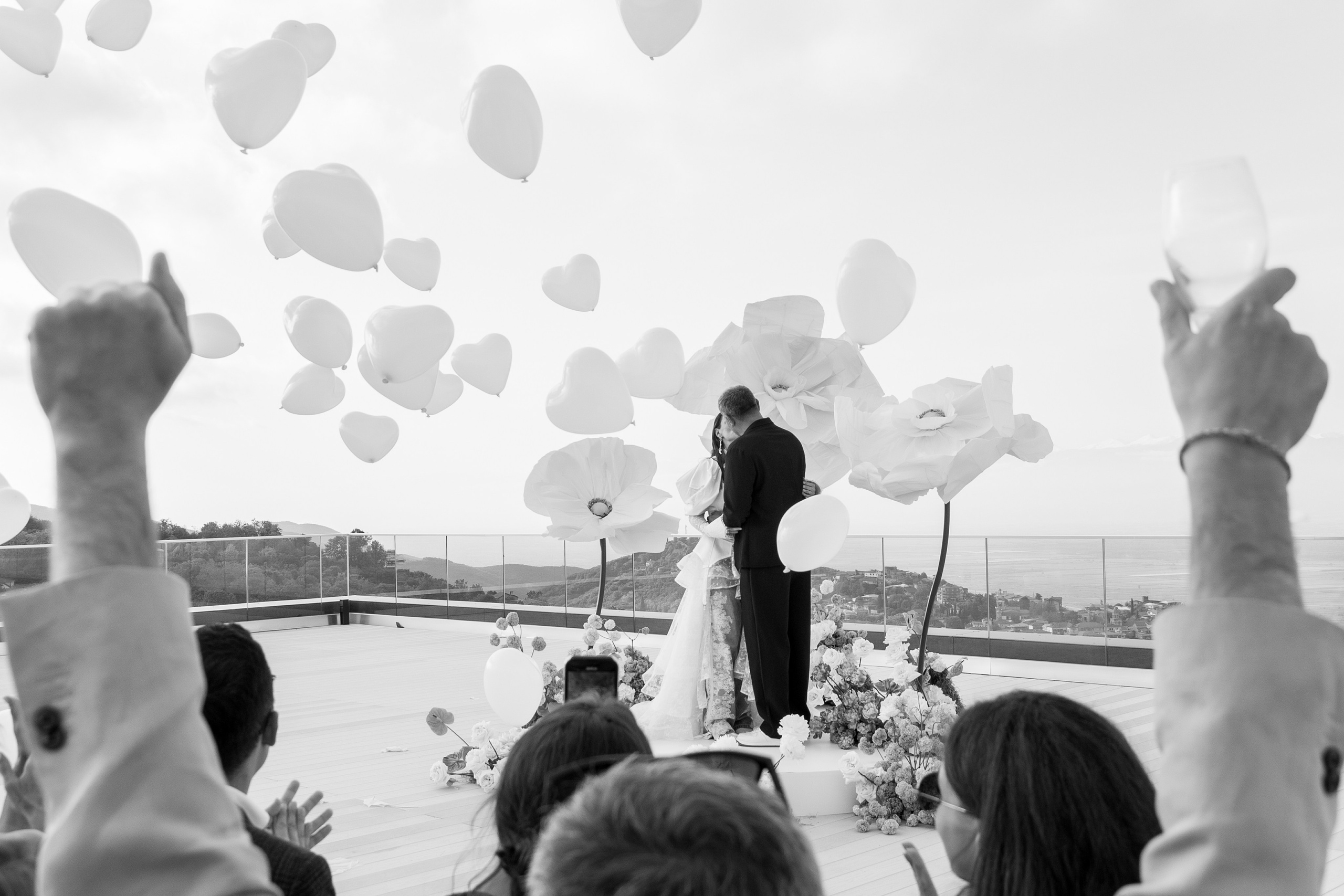 Свадебный фотограф Макс Коваленко. Портфолио фотографа в Грузии, Армении и ОАЭ. Свадебные фотографы в Грузии, Армении. Макс Коваленко и Лара Татосян. Свадебный видеограф