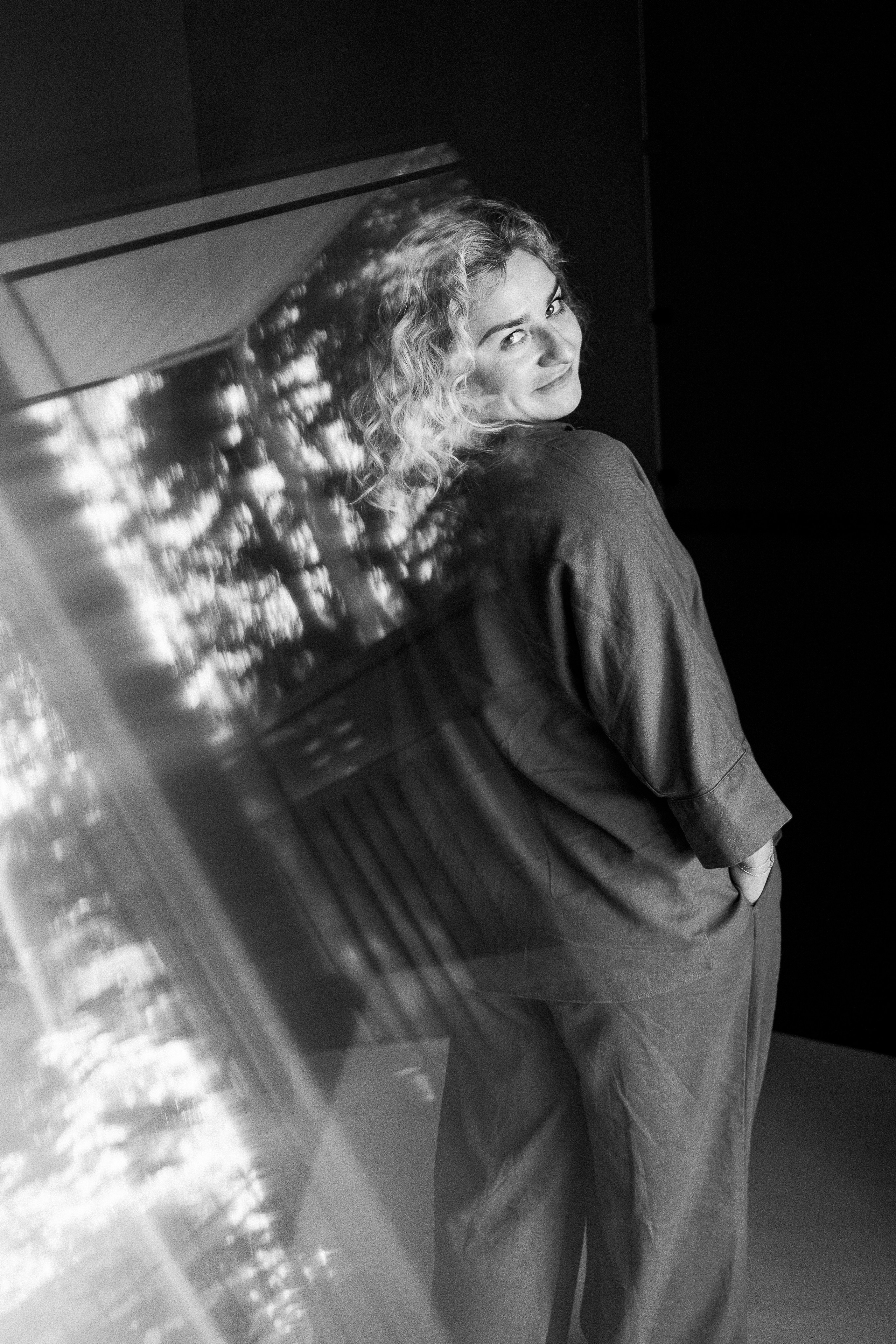 S. Rawnoir- Portrait photography by Daria Paliy.Timeless black&white portraits of women in NYC area