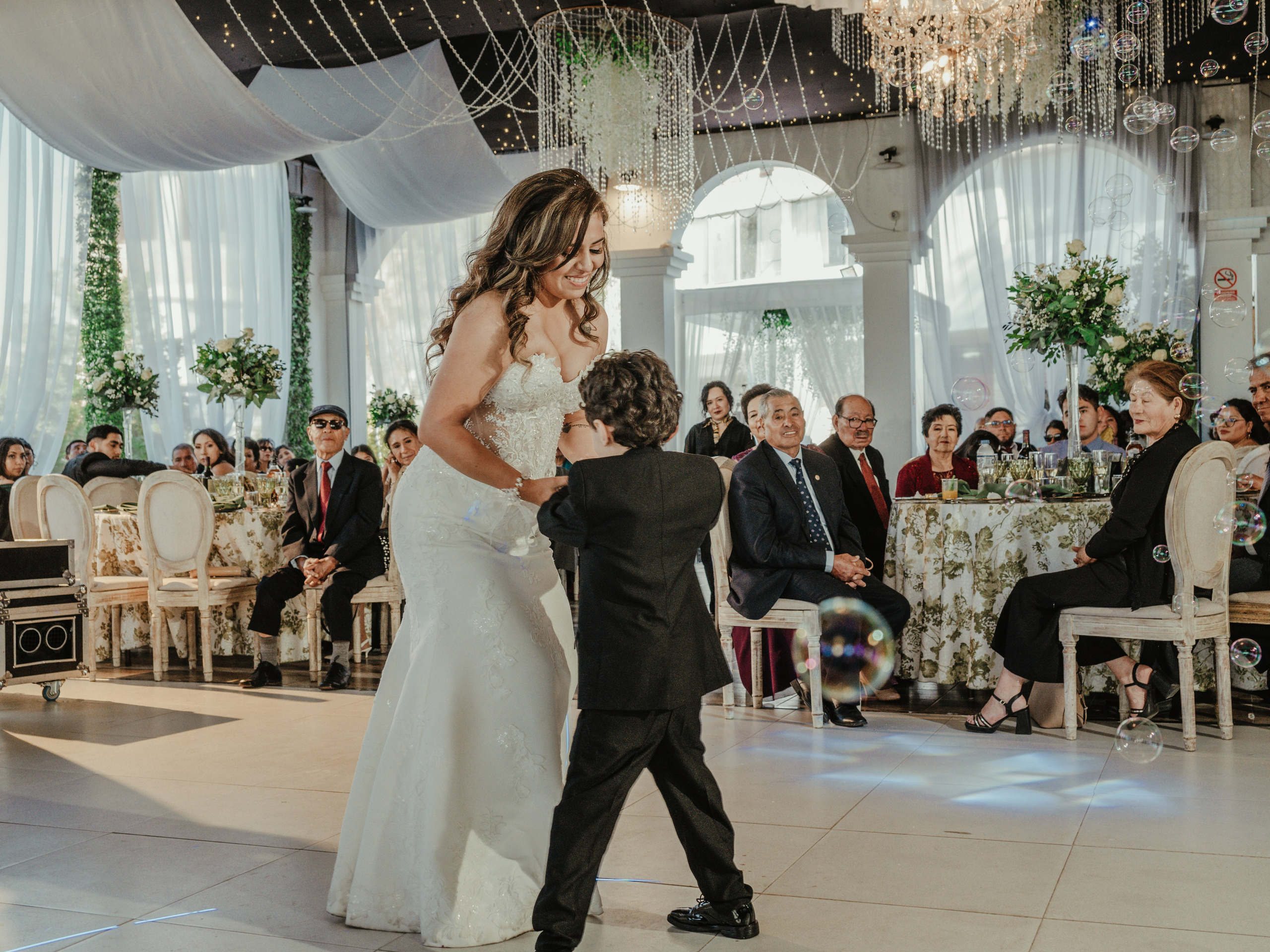 CARLA Y MARIO BODA RELIGIOSA. Studio KVTA | Fotografía y Video de Bodas en Arequipa