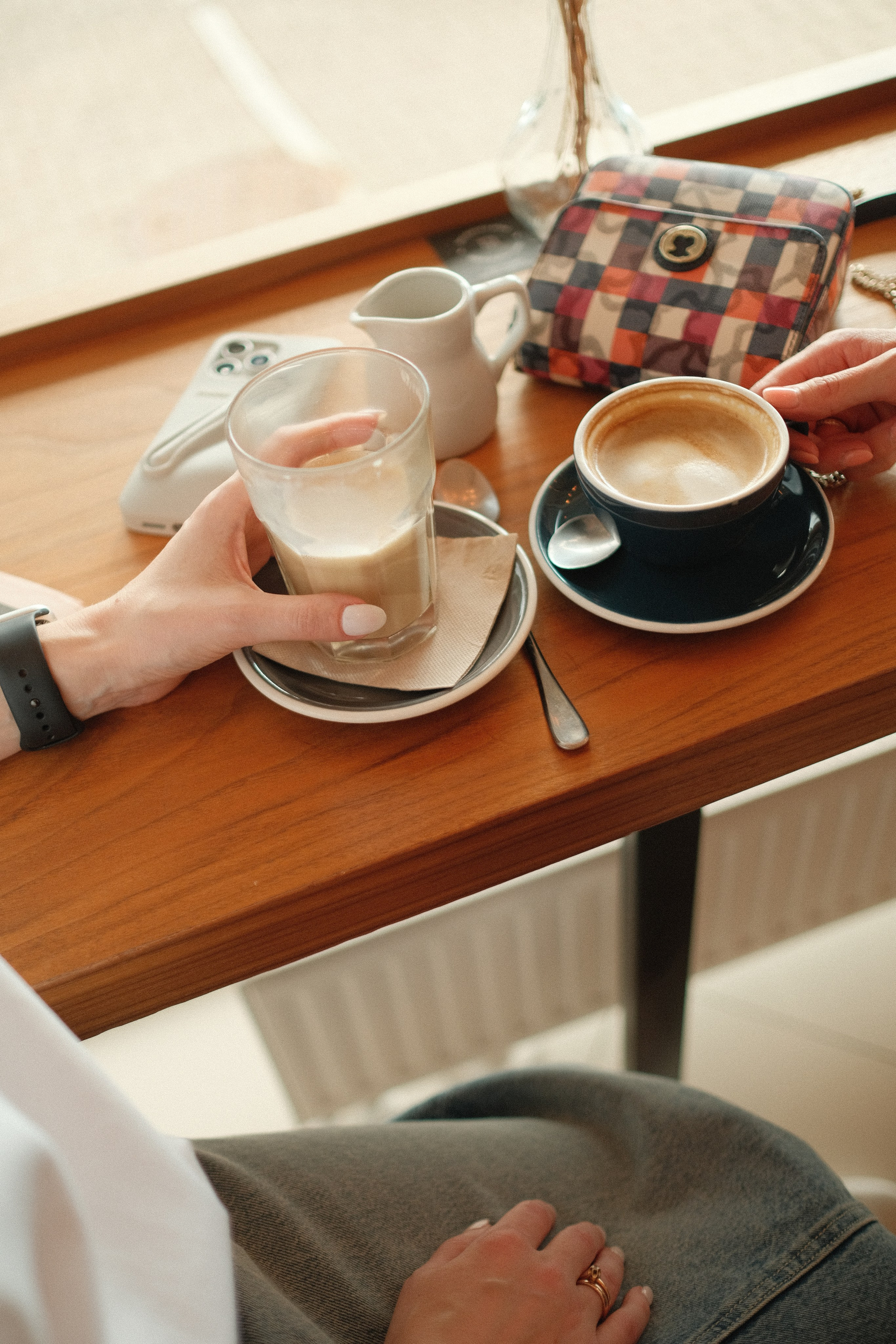 Две подружки в Риге. Свадебный фотограф в Риге — Вячеслав Лучненков