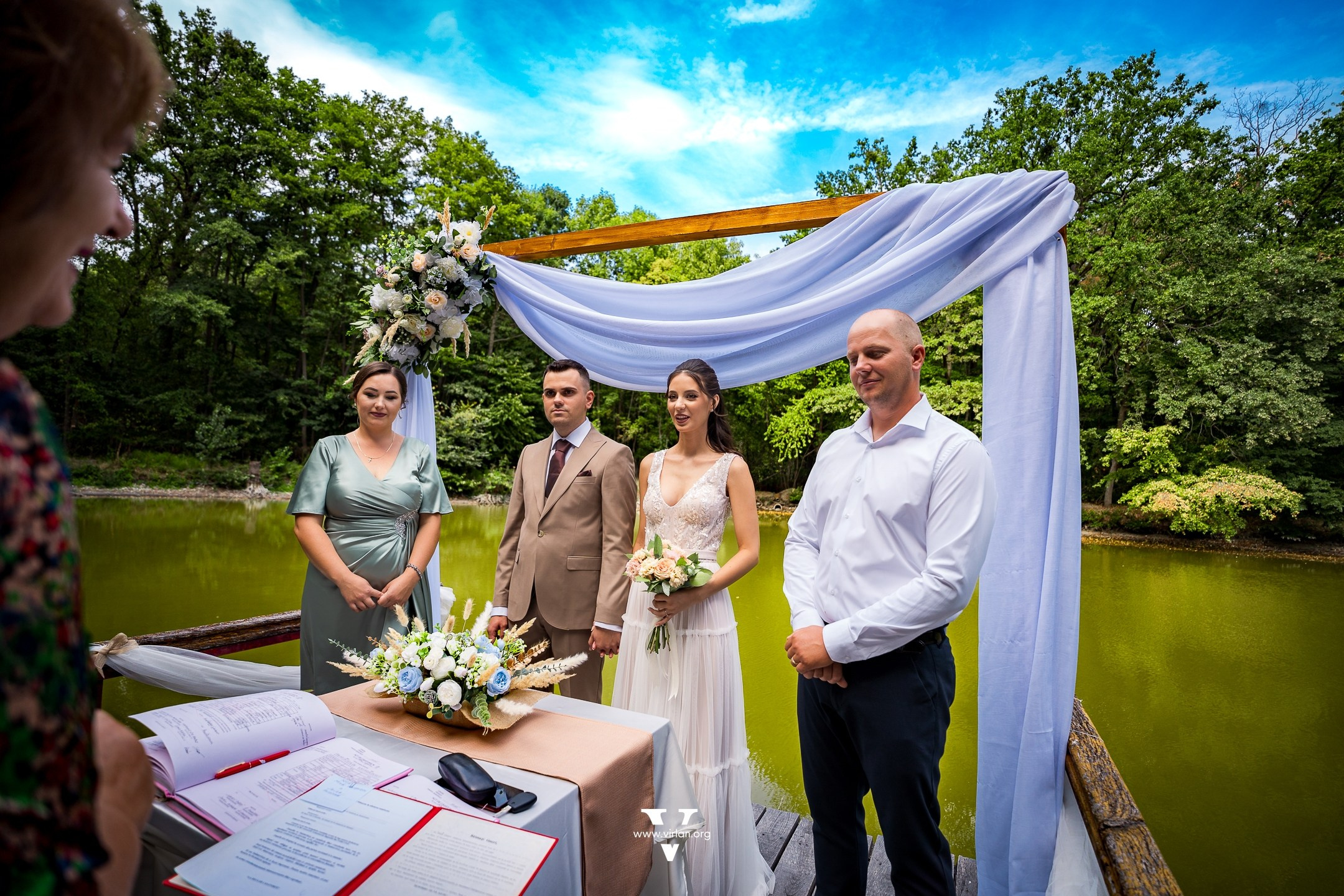 Fotografie de nunta. Cosmin Virlan - Fotograf de eveniment din Târgoviște