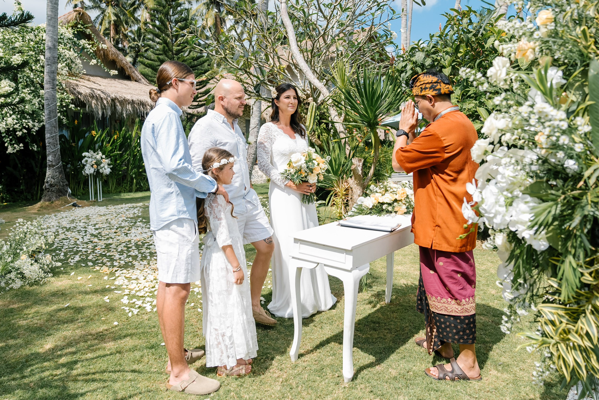 Sebastian & Alessandrina. Female Photographer in Bali