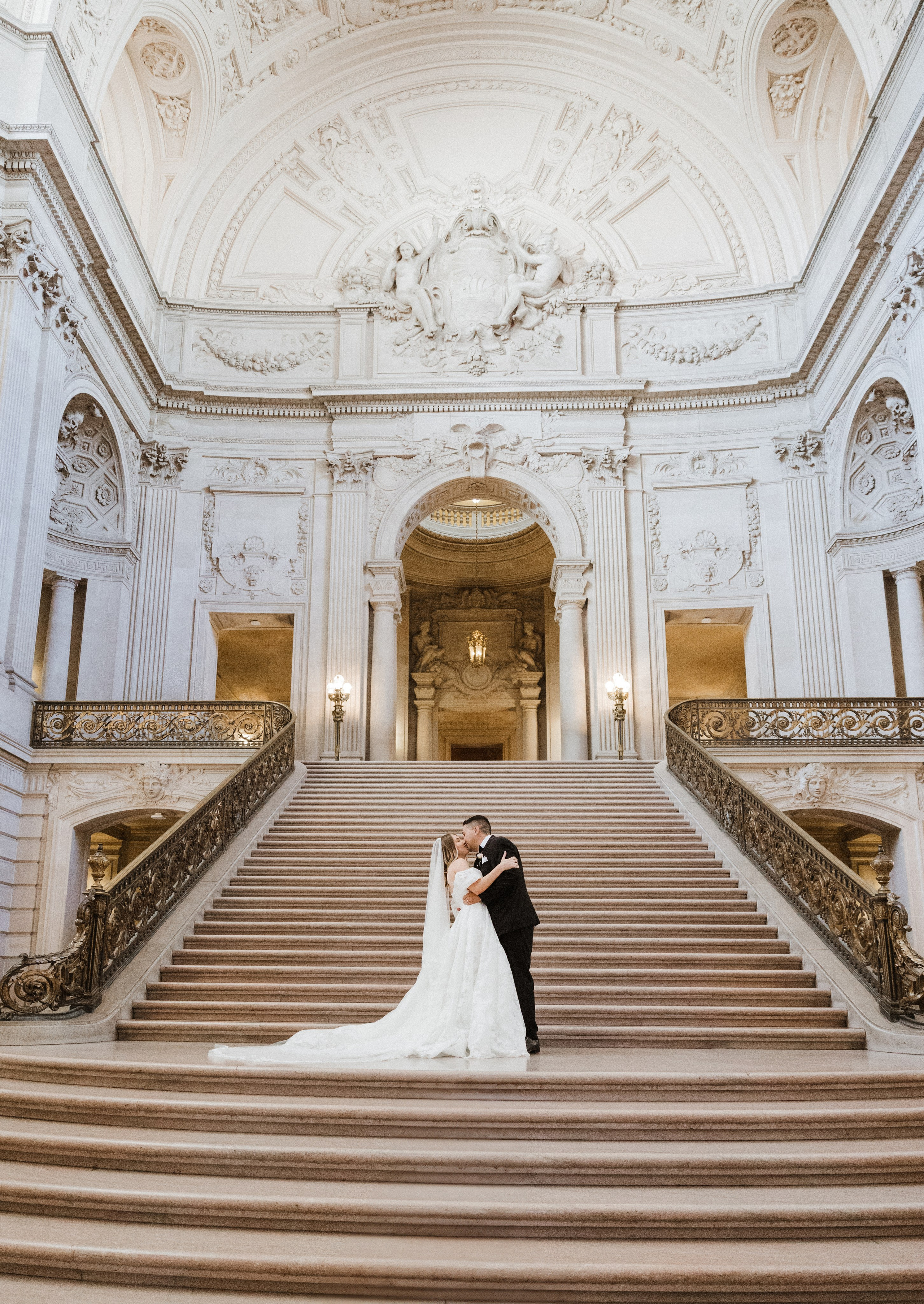 Портфолио. Аяна Крапивкина — профессиональная ретушь и AI-визуал