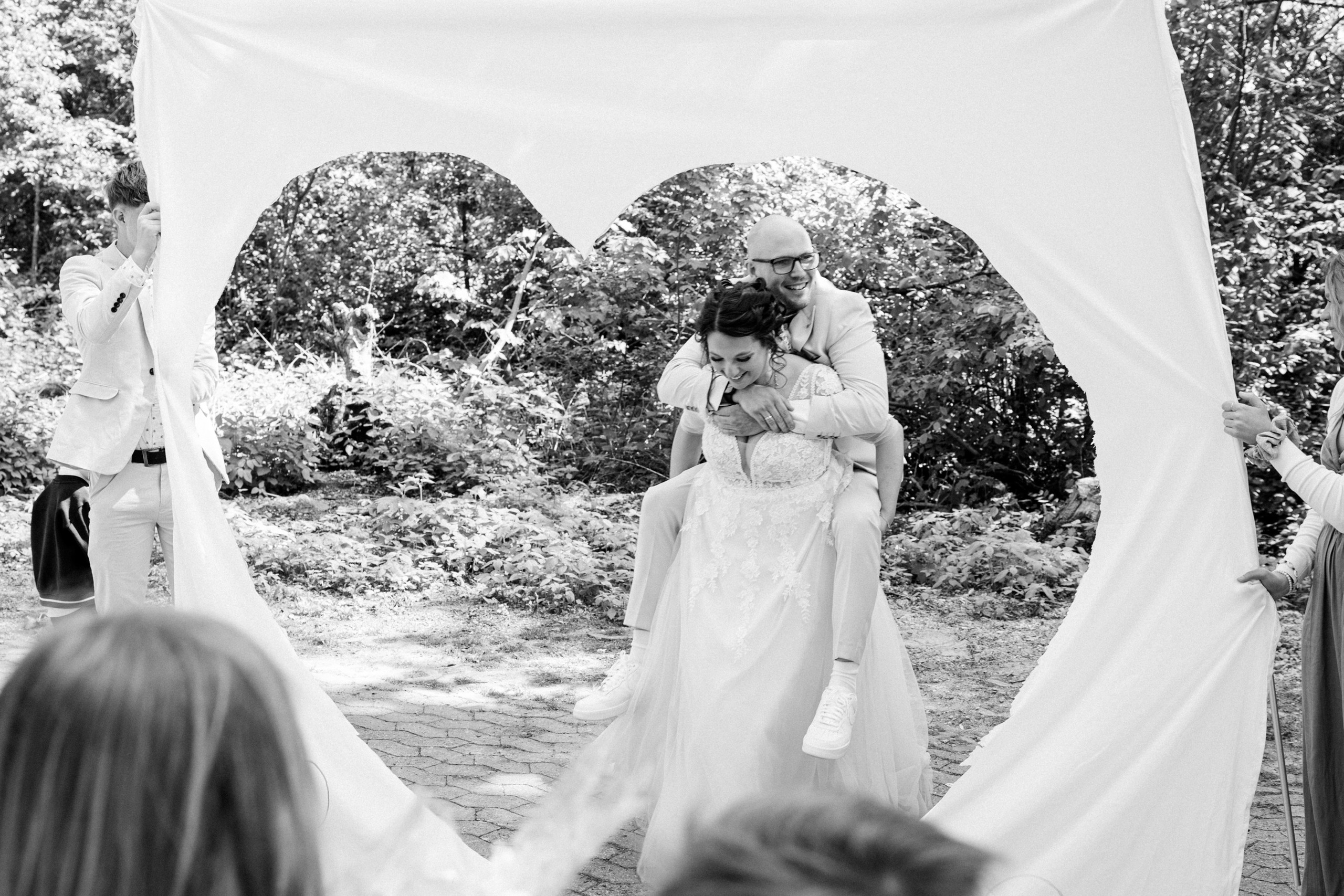 Standesamt Herford & Hücker Moor Teich – Natürliche Hochzeitsfotos & Emotionale & Reportagen. Hochzeitsfotografin in Gütersloh | Authentische Hochzeitsreportagen | TK Photographie