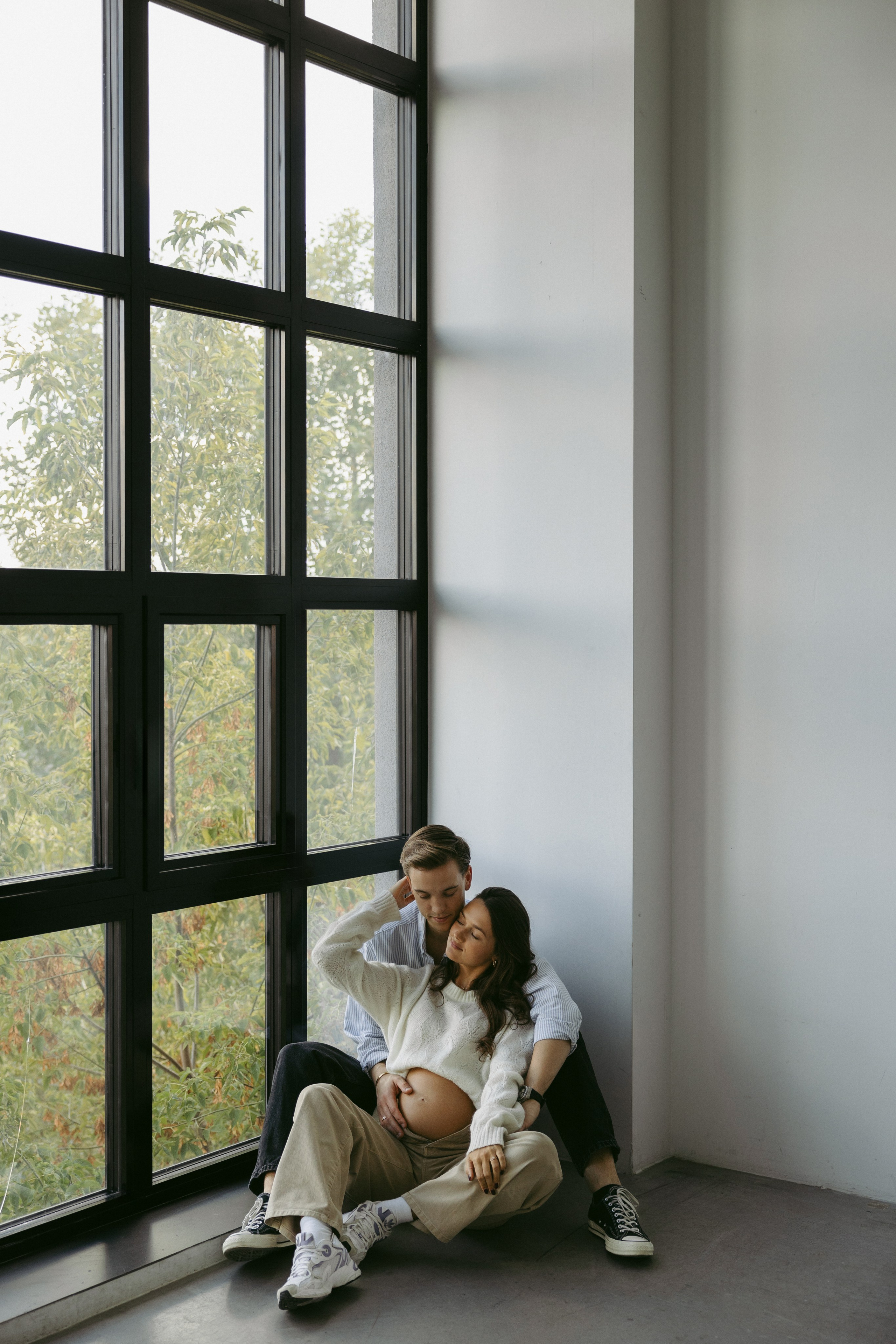 Ieva ir Žilvinas | Moderni laukimo fotosesija studijoje. Vestuvių ir šeimų fotografė Lena Bondarenko / belove photo