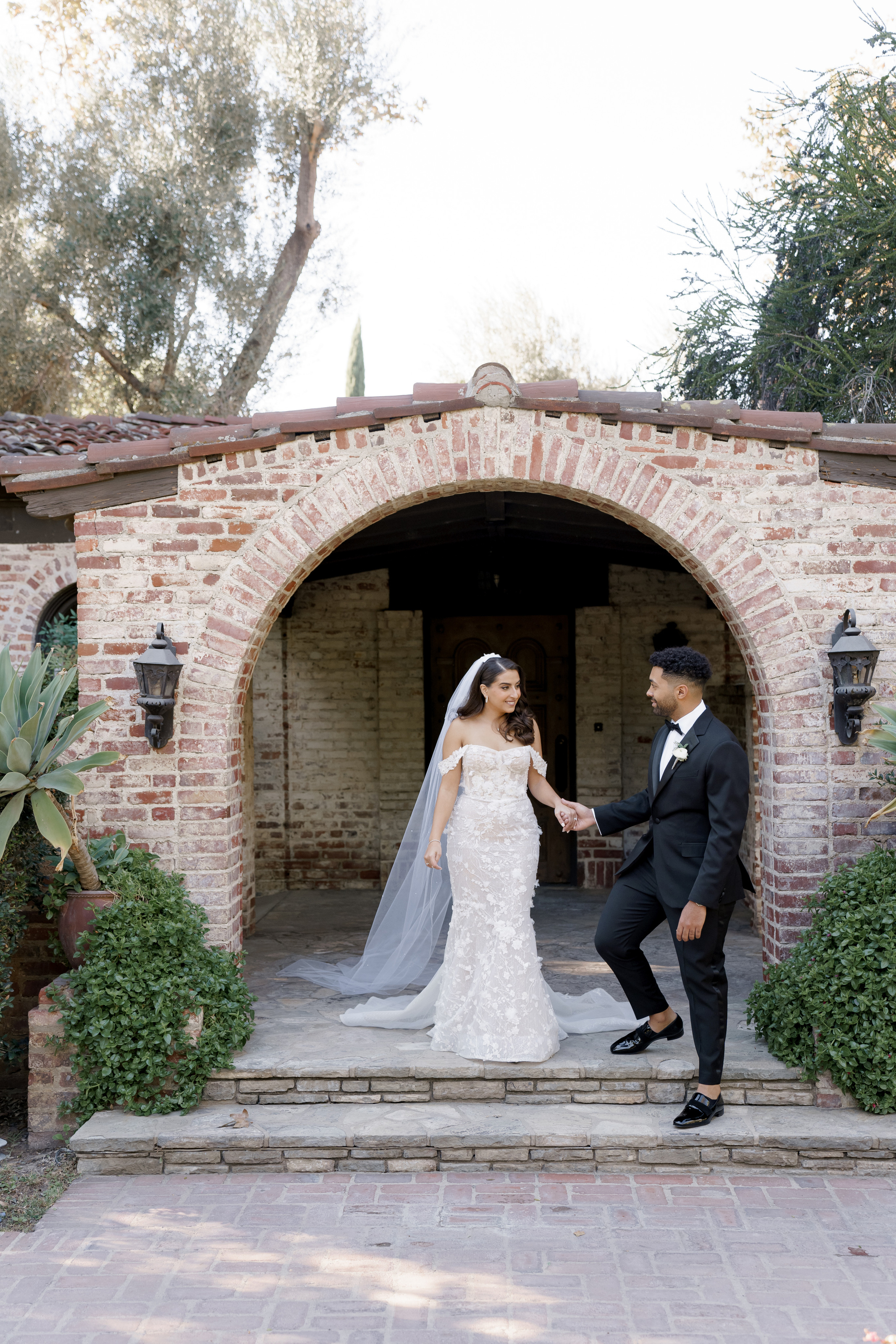 Luxury wedding photography & videography for stylish couple 📸 VovaChi. Wedding photographer and videographer New York | New Jersey