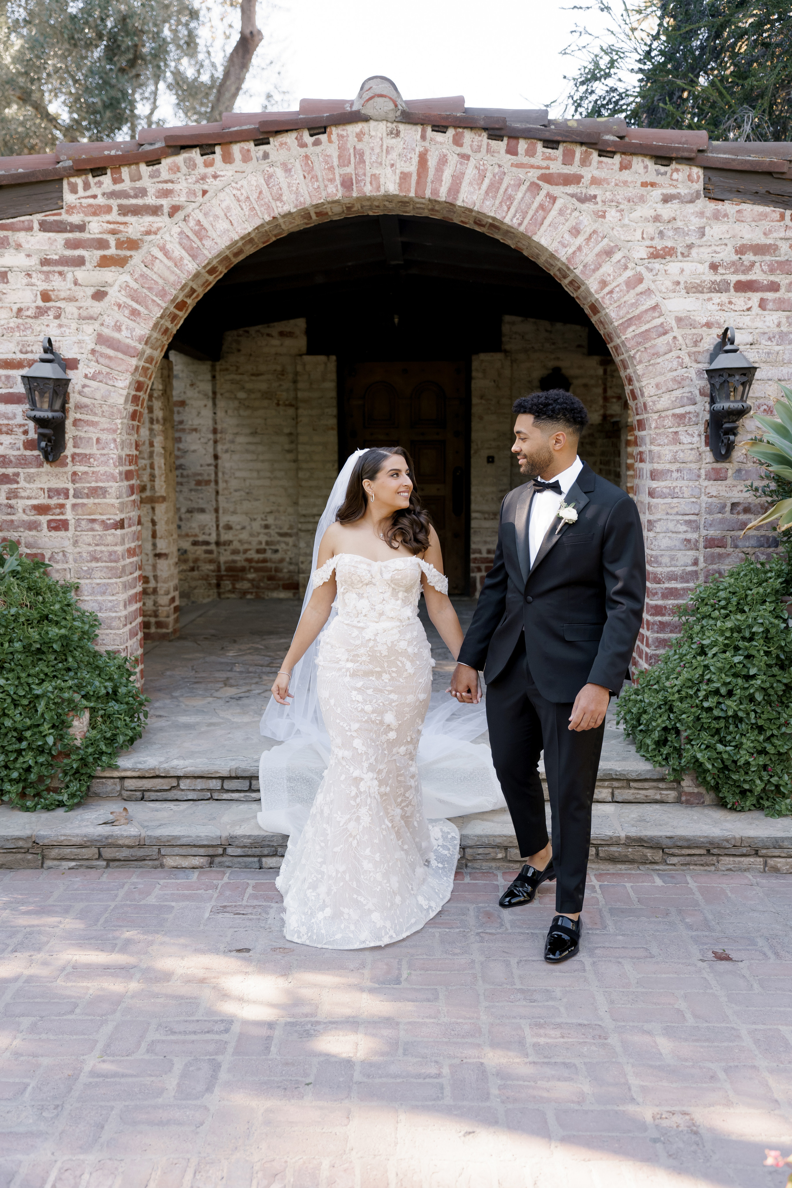 Luxury wedding photography & videography for stylish couple 📸 VovaChi. Wedding photographer and videographer New York | New Jersey