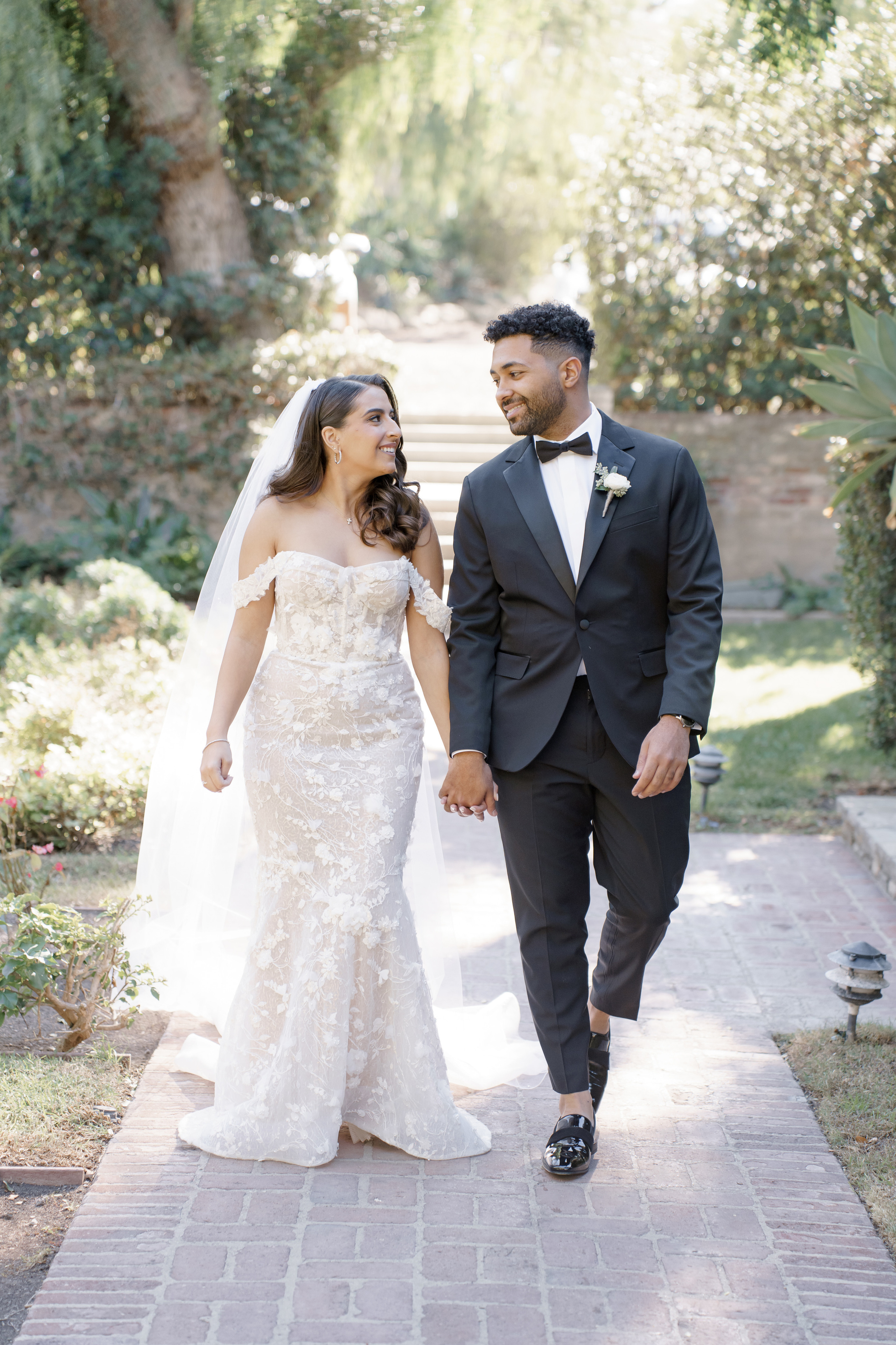 Luxury wedding photography & videography for stylish couple 📸 VovaChi. Wedding photographer and videographer New York | New Jersey