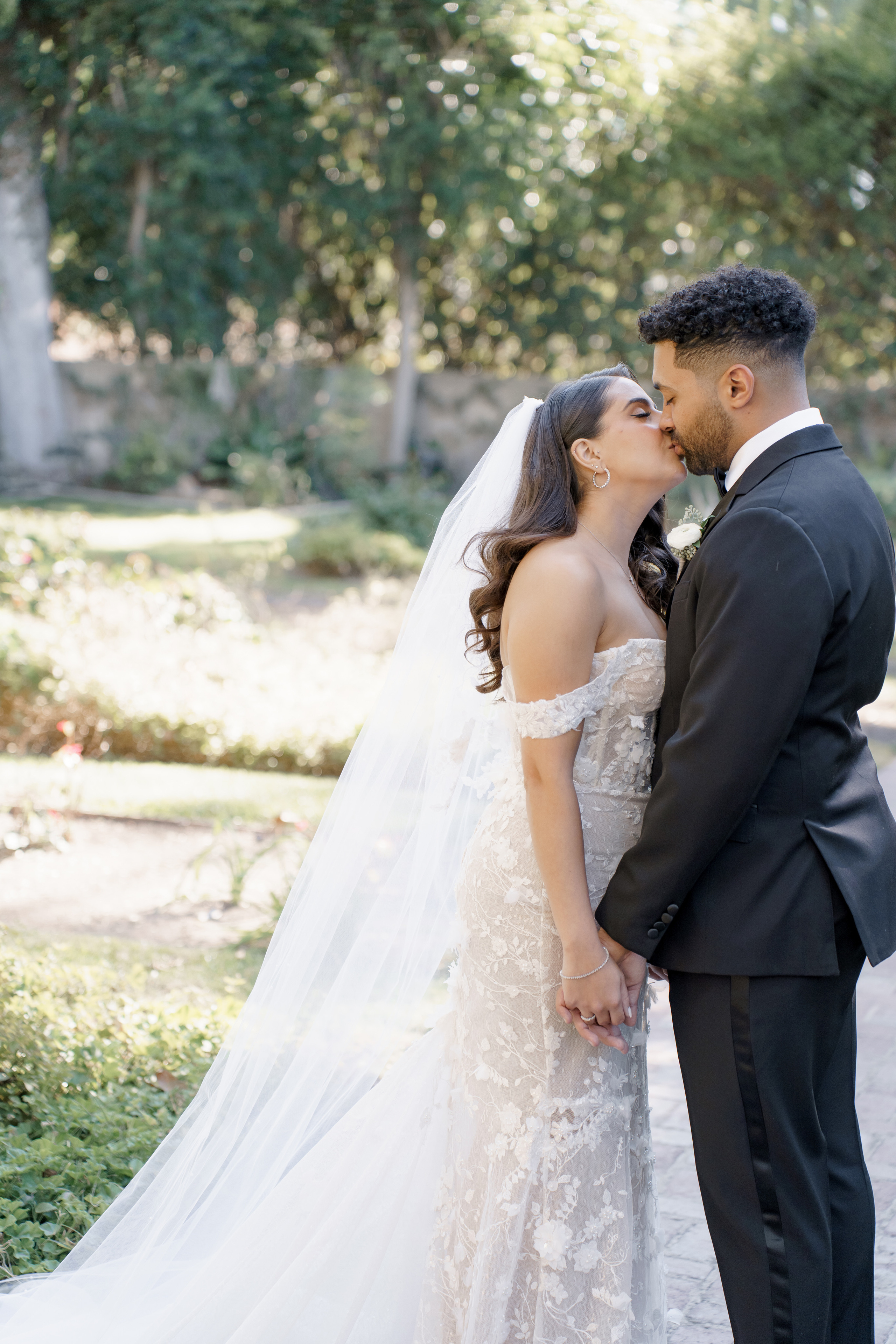 Luxury wedding photography & videography for stylish couple 📸 VovaChi. Wedding photographer and videographer New York | New Jersey