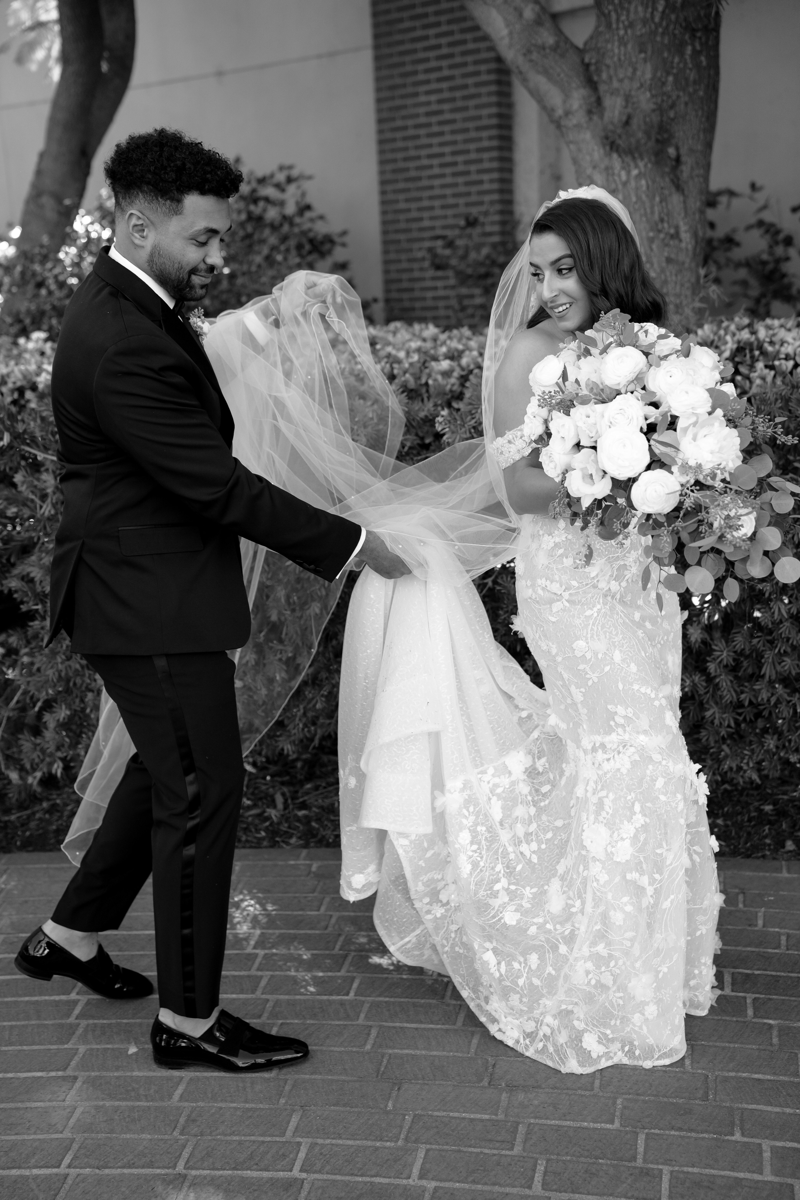 Luxury wedding photography & videography for stylish couple 📸 VovaChi. Wedding photographer and videographer New York | New Jersey