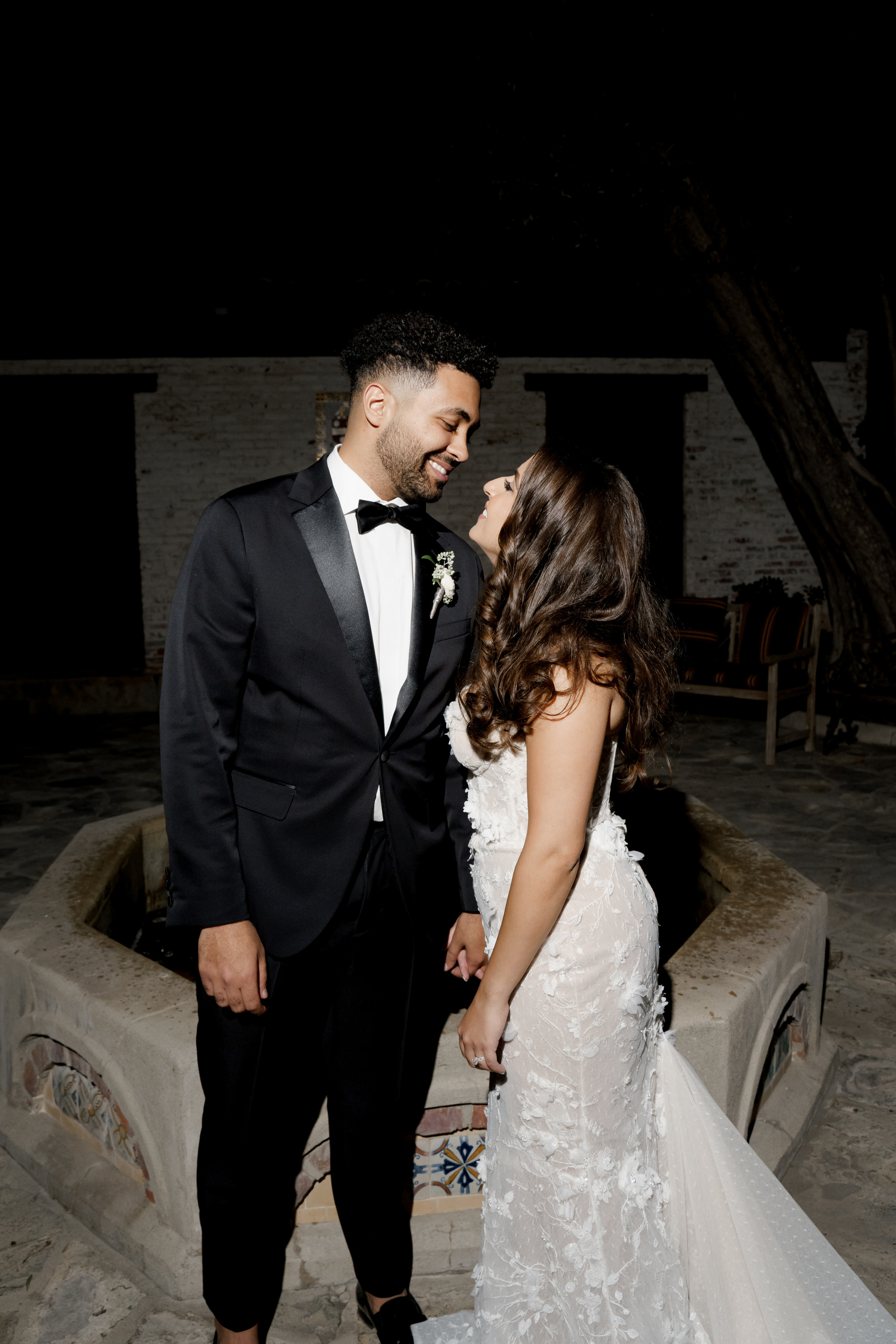 Luxury wedding photography & videography for stylish couple 📸 VovaChi. Wedding photographer and videographer New York | New Jersey