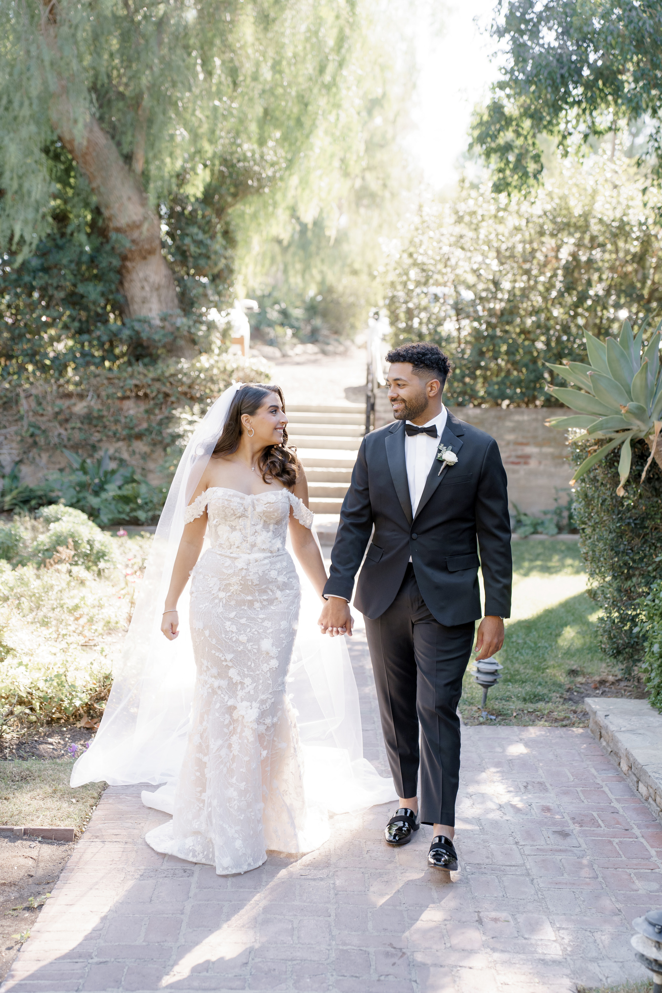 Luxury wedding photography & videography for stylish couple 📸 VovaChi. Wedding photographer and videographer New York | New Jersey