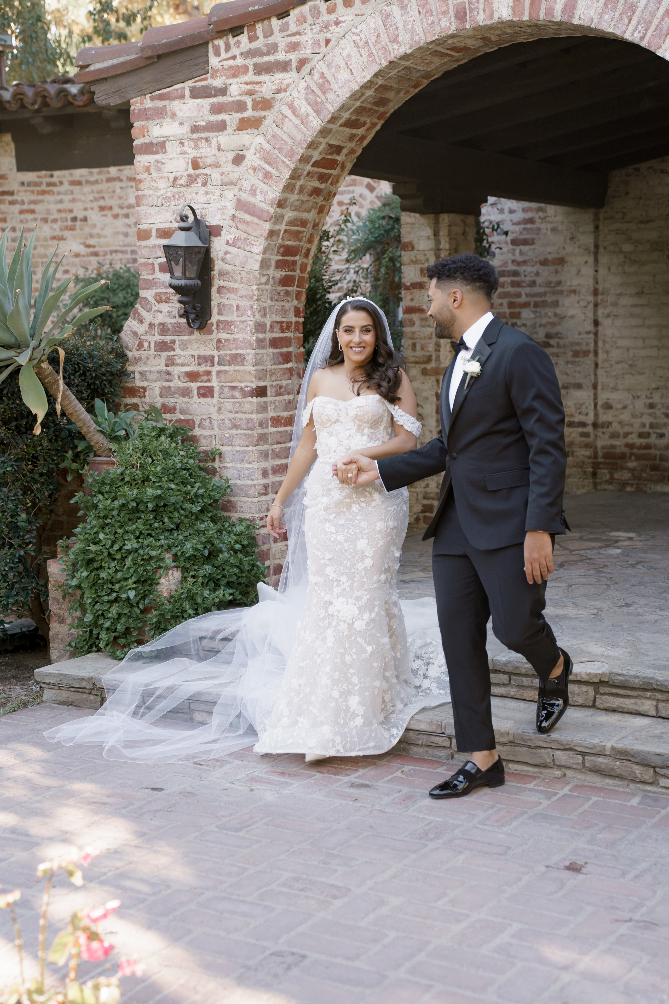 Luxury wedding photography & videography for stylish couple 📸 VovaChi. Wedding photographer and videographer New York | New Jersey