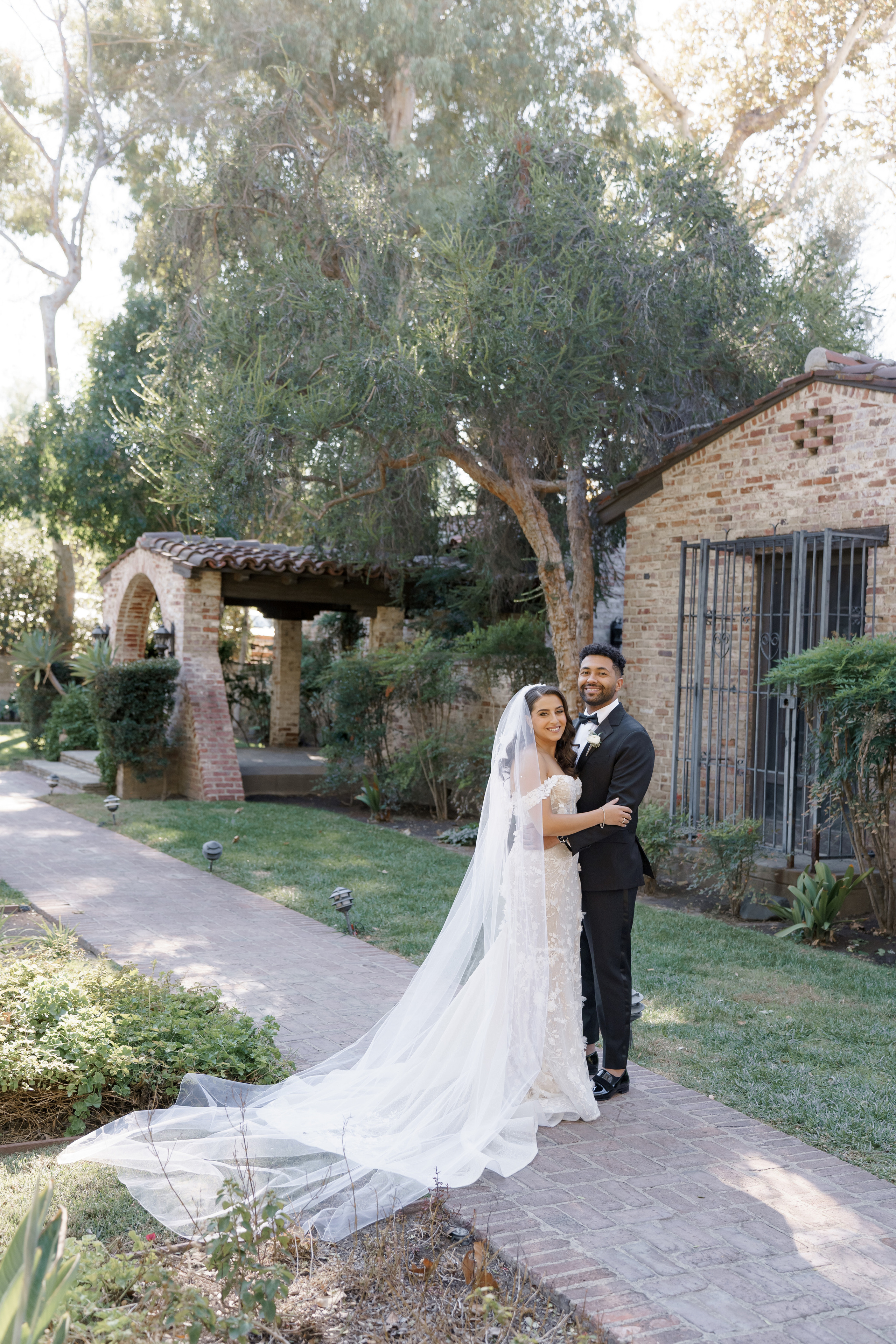 Luxury wedding photography & videography for stylish couple 📸 VovaChi. Wedding photographer and videographer New York | New Jersey