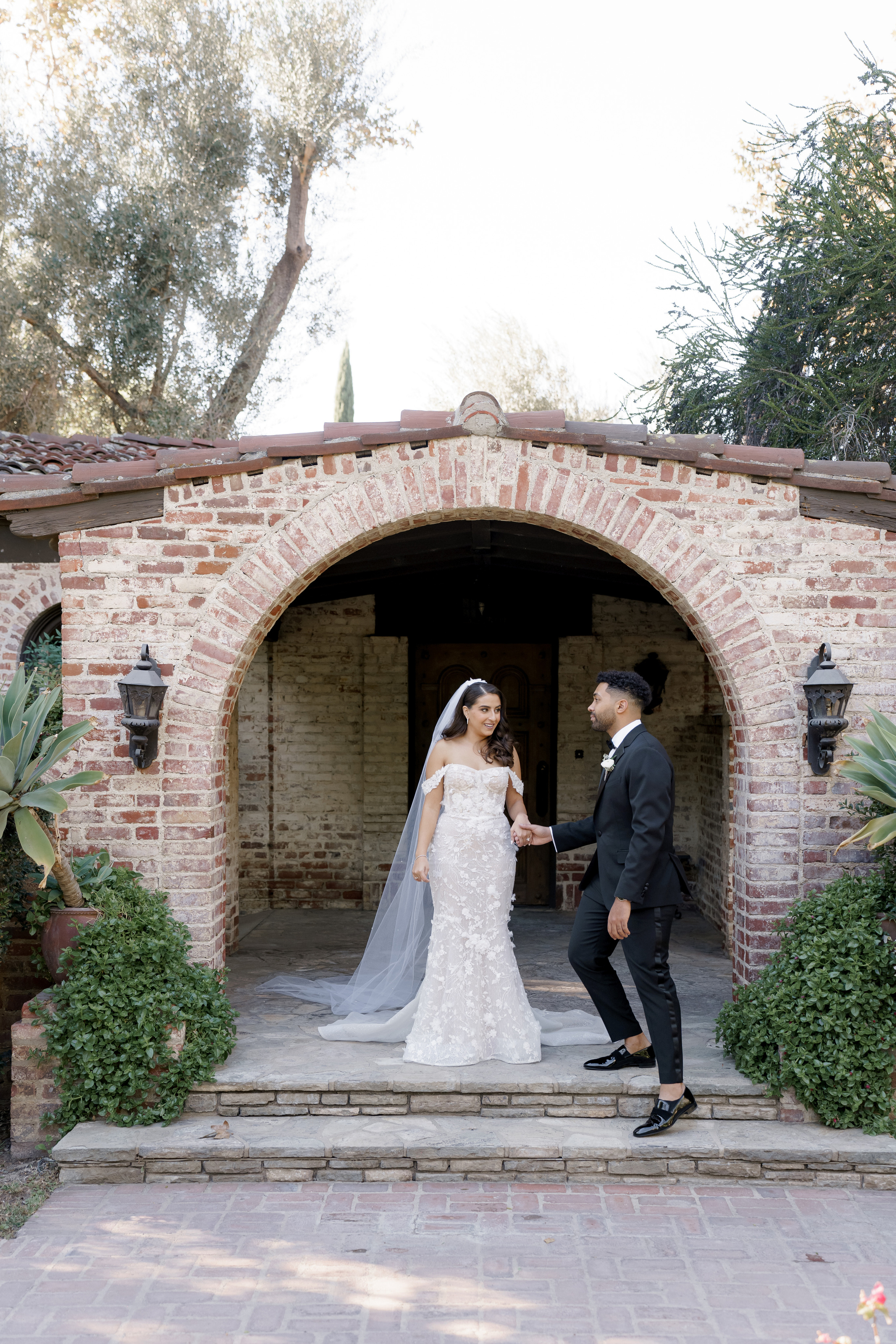 Luxury wedding photography & videography for stylish couple 📸 VovaChi. Wedding photographer and videographer New York | New Jersey