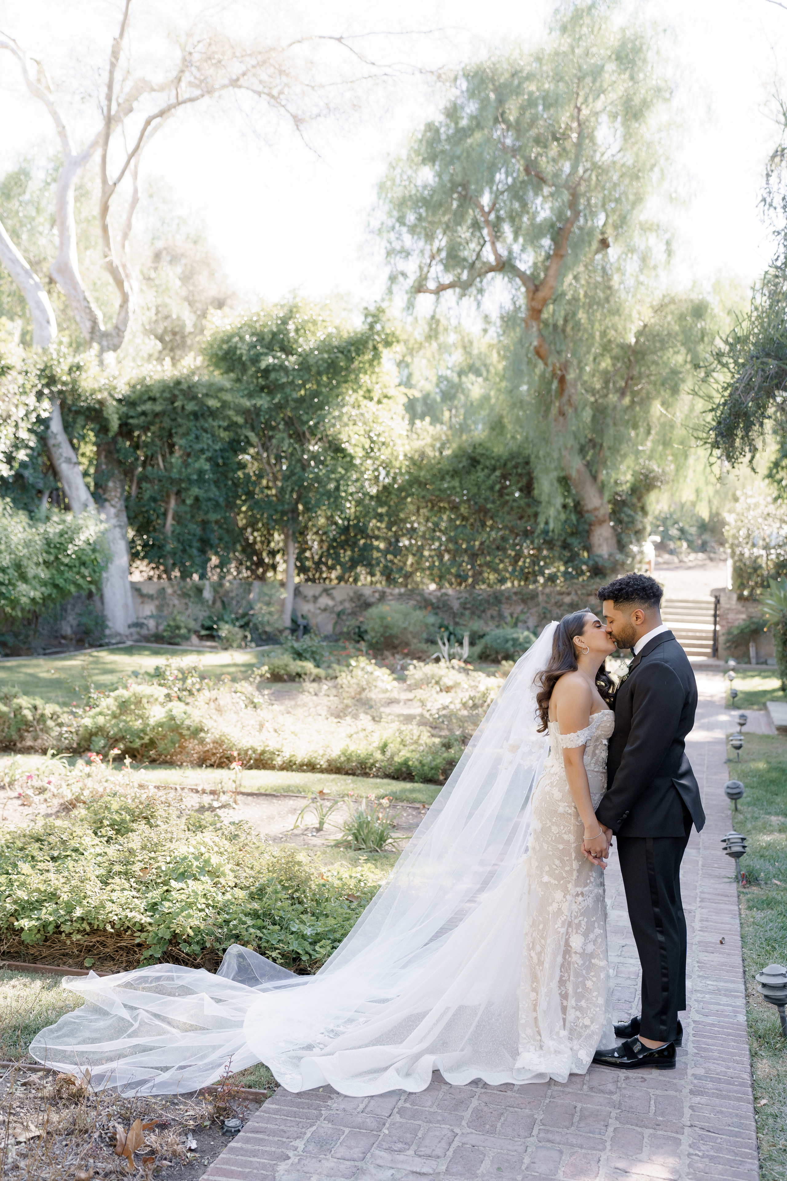 Luxury wedding photography & videography for stylish couple 📸 VovaChi. Wedding photographer and videographer New York | New Jersey