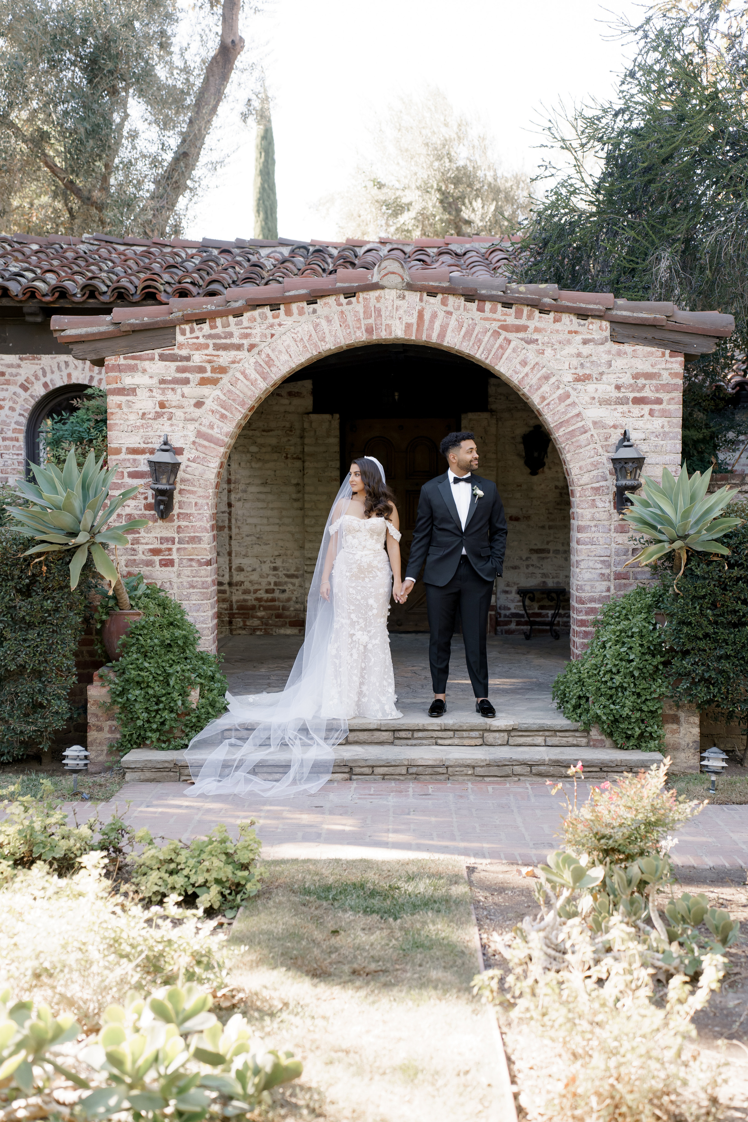 Luxury wedding photography & videography for stylish couple 📸 VovaChi. Wedding photographer and videographer New York | New Jersey