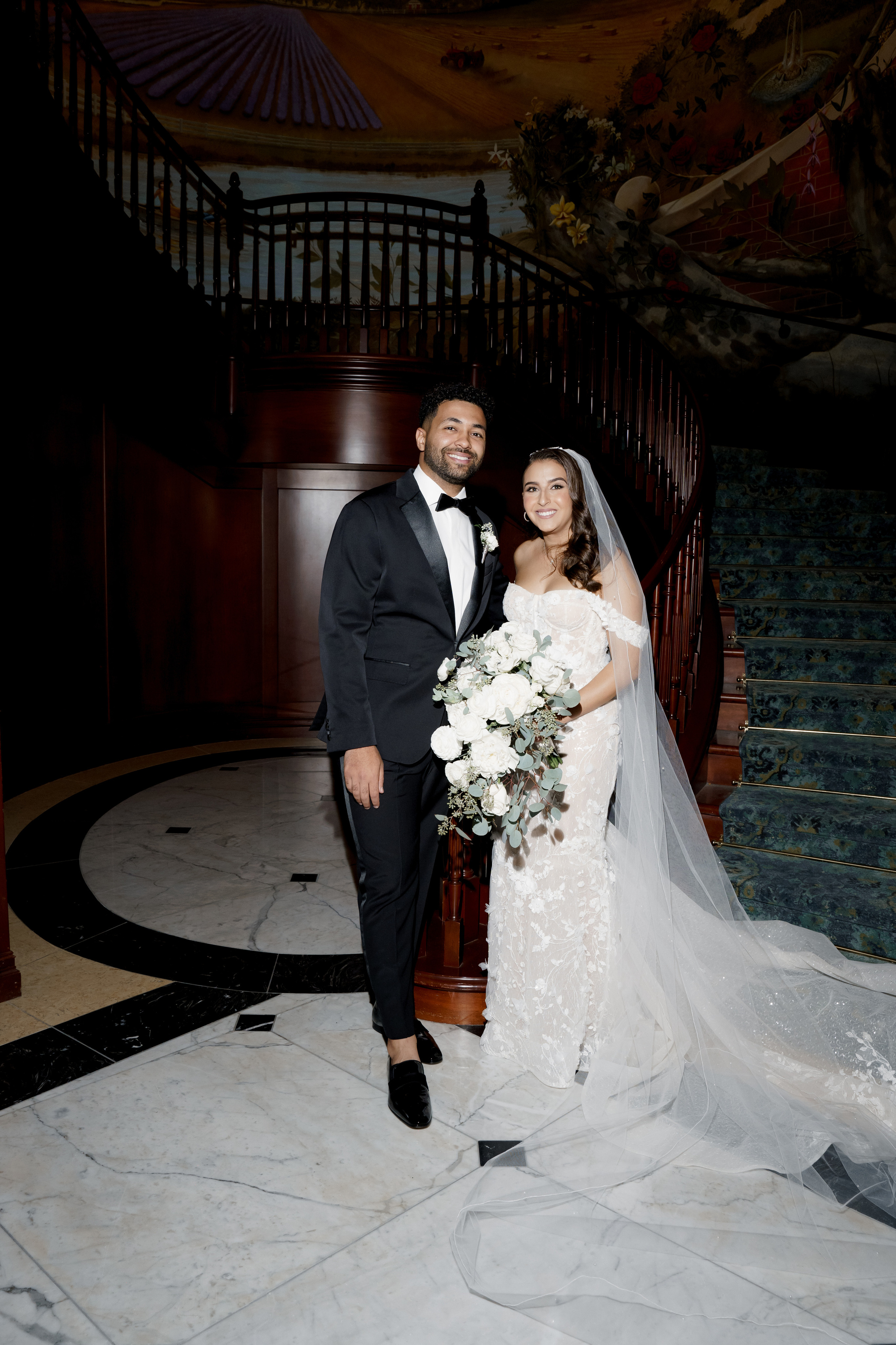 Luxury wedding photography & videography for stylish couple 📸 VovaChi. Wedding photographer and videographer New York | New Jersey