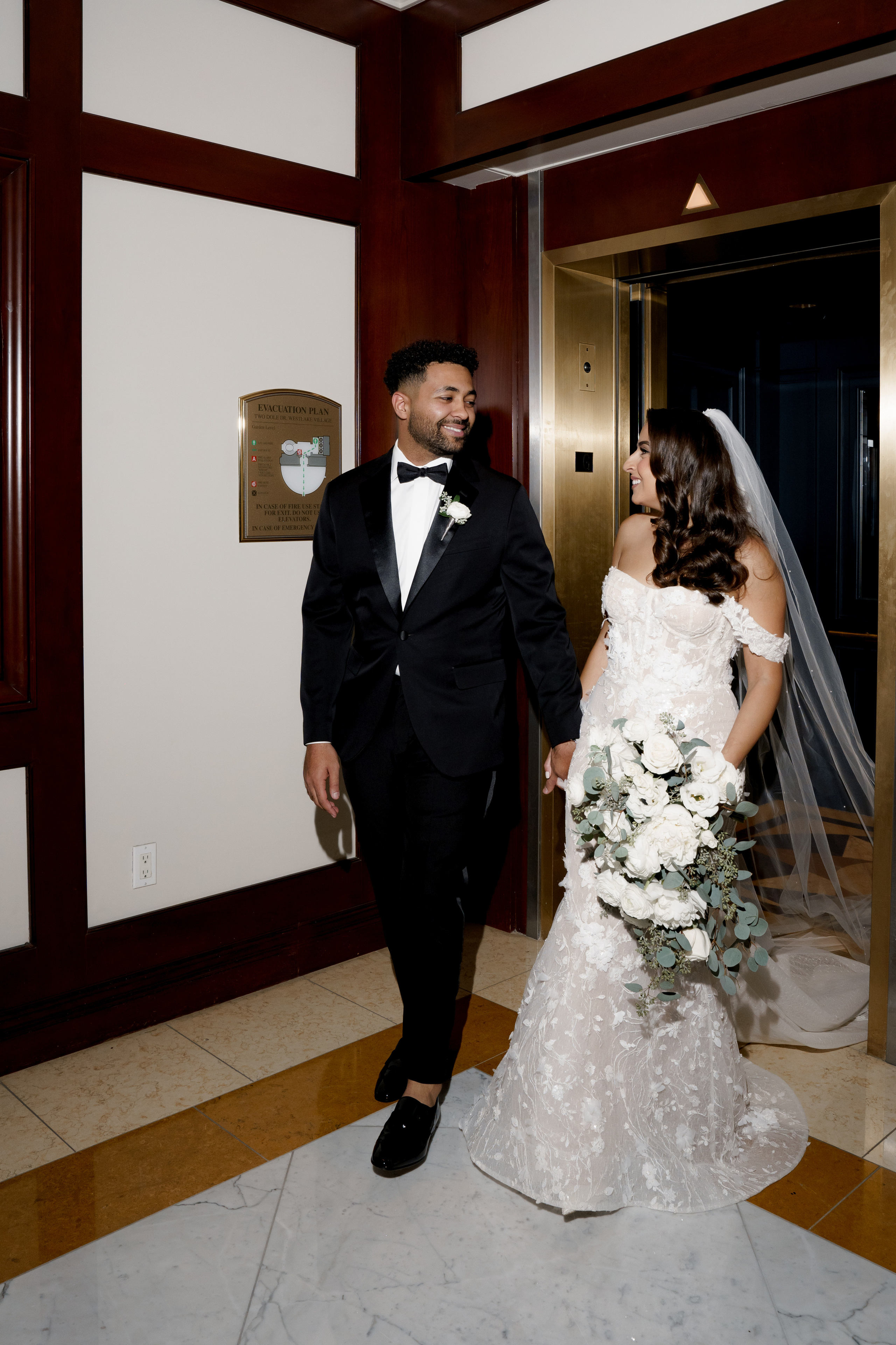 Luxury wedding photography & videography for stylish couple 📸 VovaChi. Wedding photographer and videographer New York | New Jersey
