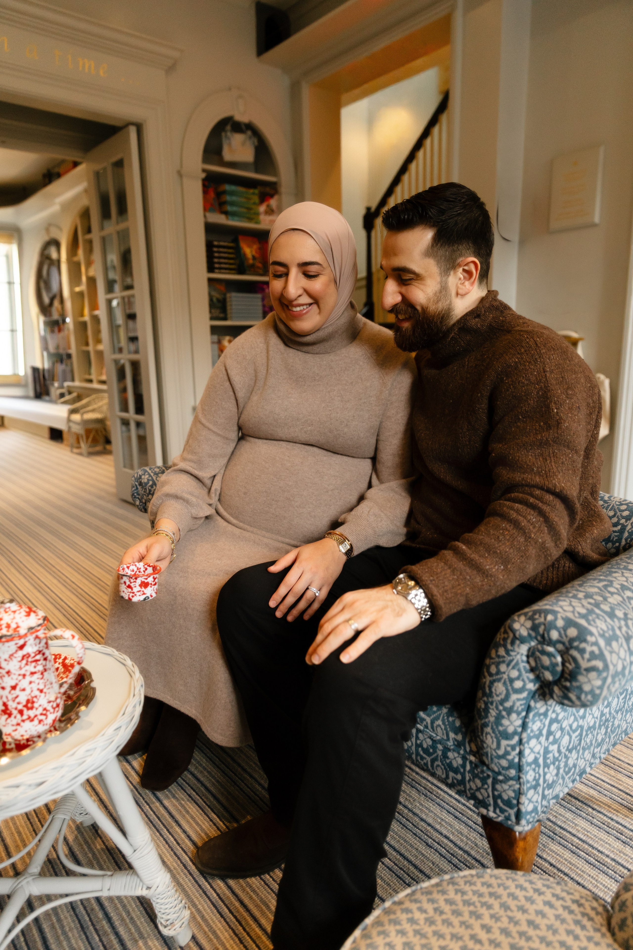 Winter Pregnancy Photoshoot | Bacon Hill, Boston