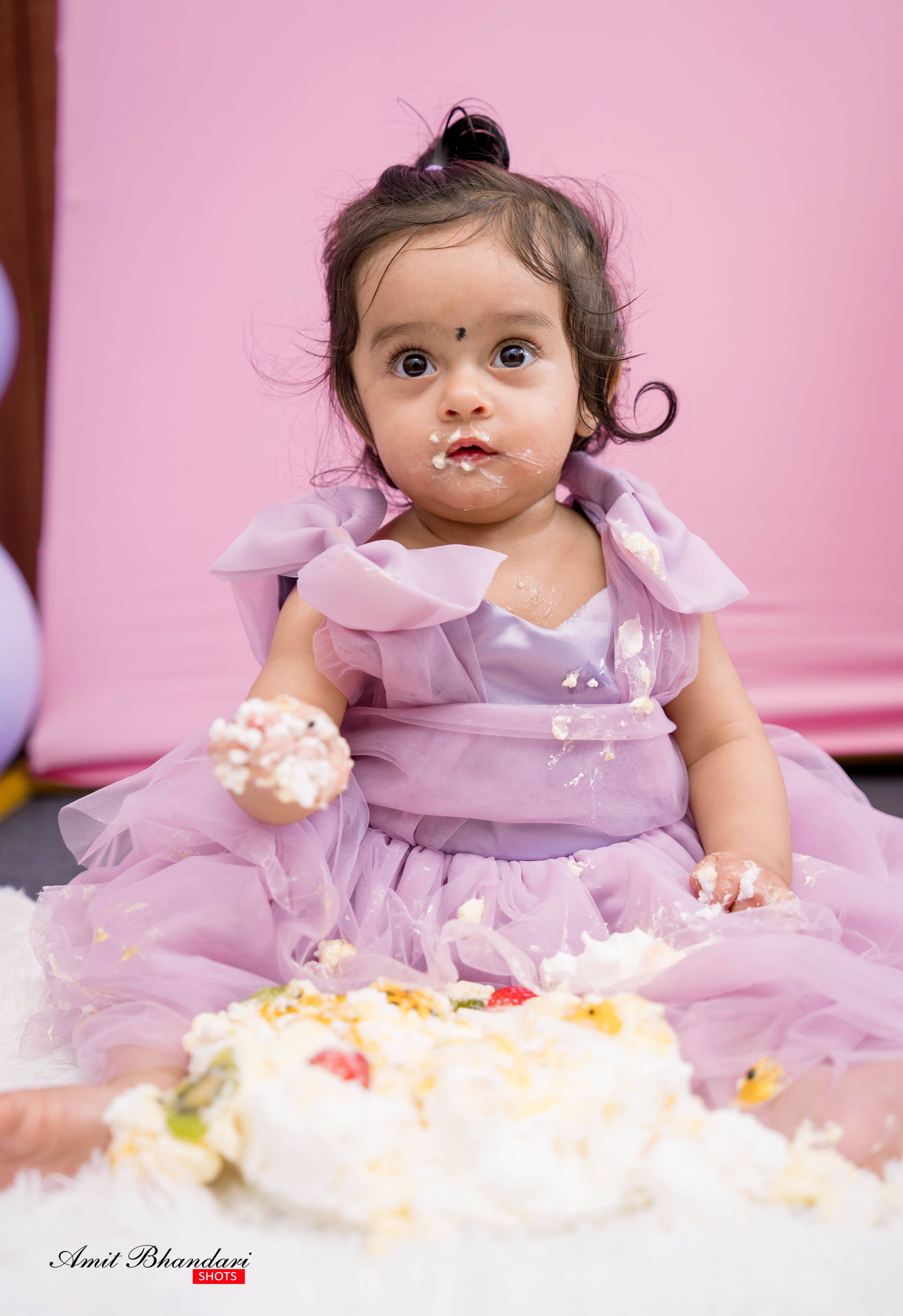 Yuhana’s Cake Smash Session. Freelance Photographer in Newcastle & Central Coast