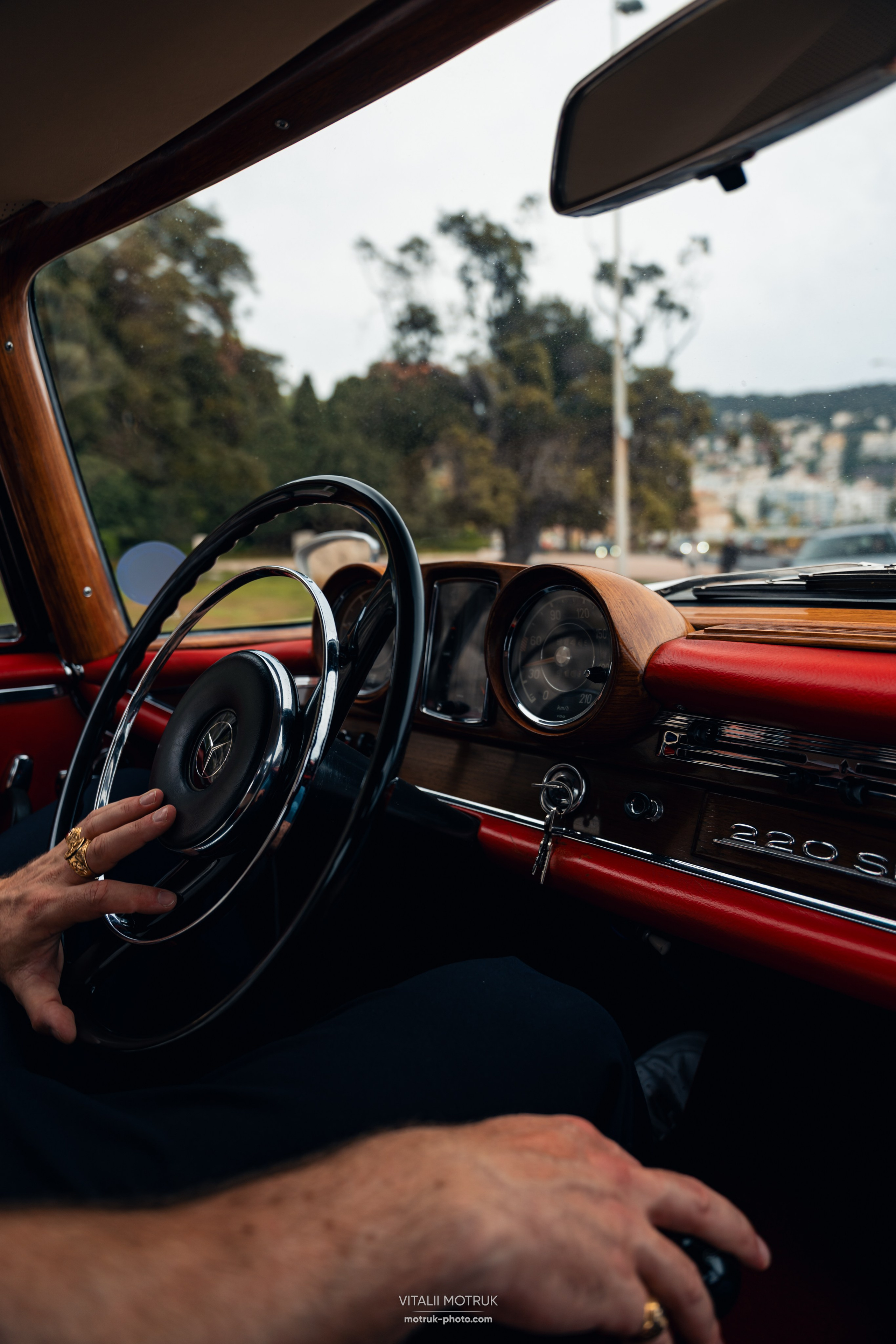 Legends de Nice. Photographe de voitures à Paris — Vitalii Motruk