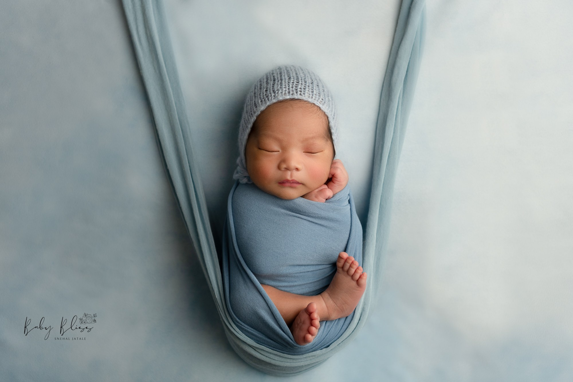 Newborn Photographer in Doha | Luxury Baby Photography Qatar