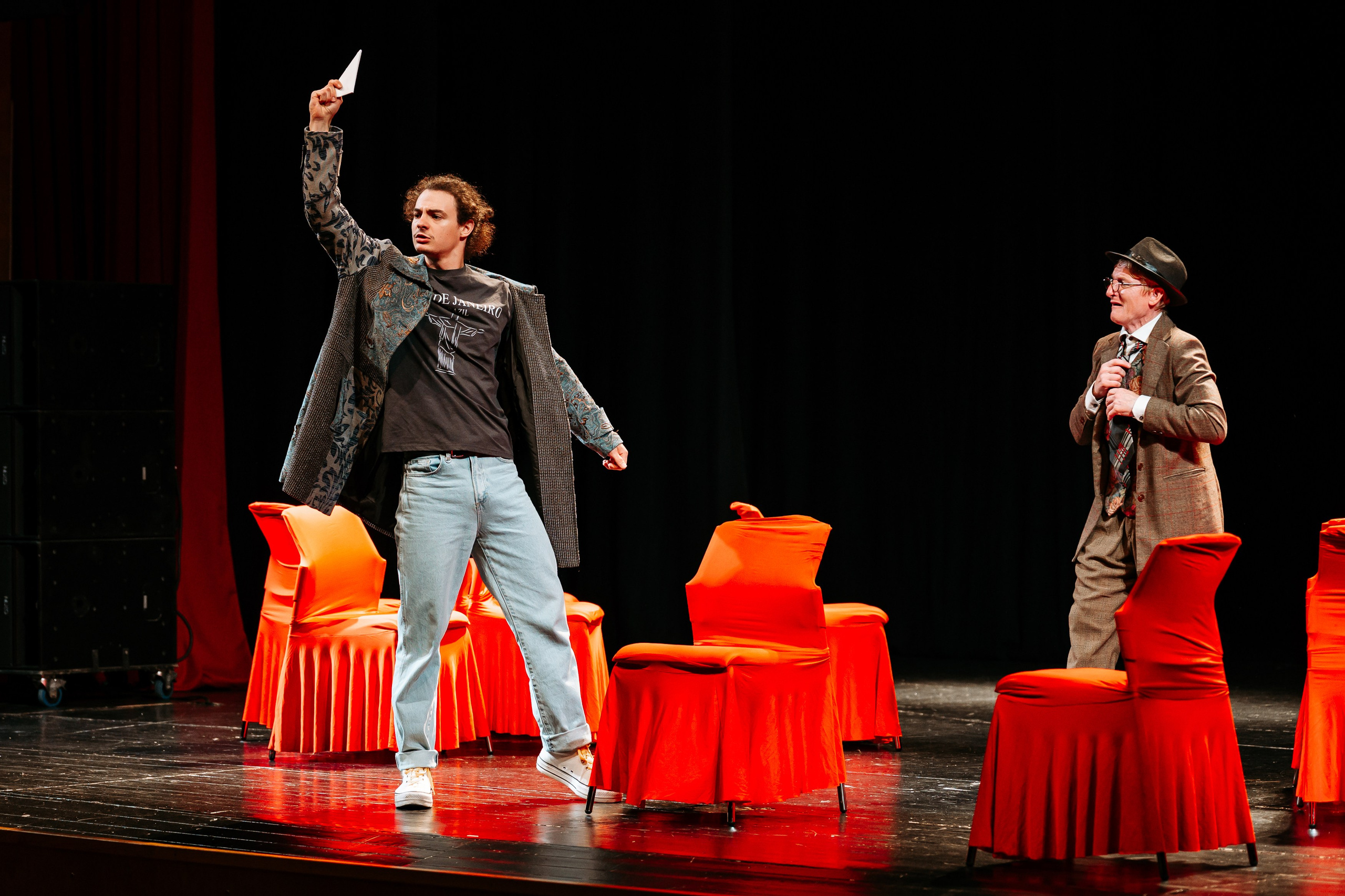 Garbo Teater „12 стульев“. Jelizaveta Gross - reportaaži- ja portreefotograaf Narvas