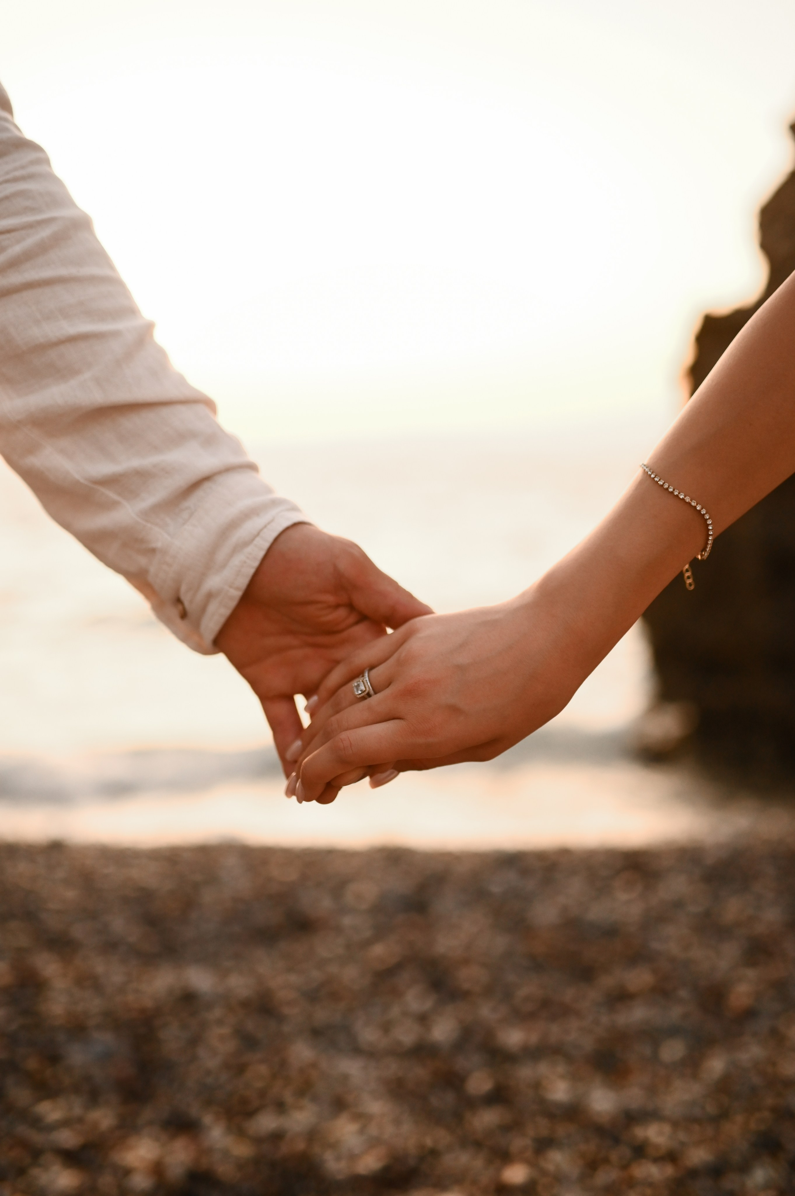 Maternity Photoshoot in Rhodes. Photographer in Rhodes Island
