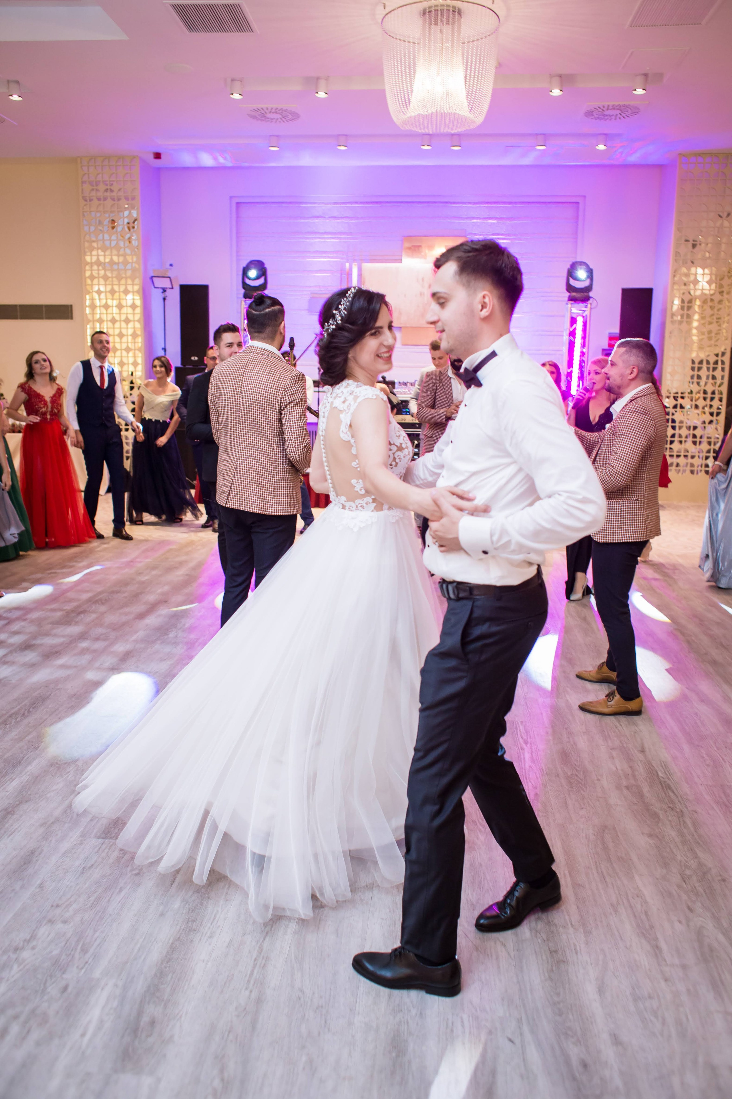 Eliza si Stefan by Fotograf nunta Iasi — Eduard Schiopu