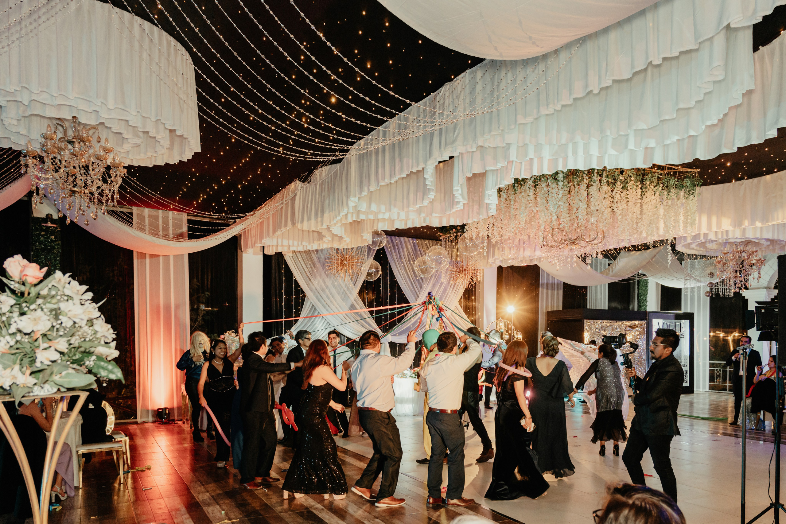 VANIA + LUIS BODA CIVIL. Studio KVTA | Fotografía y Video de Bodas en Arequipa