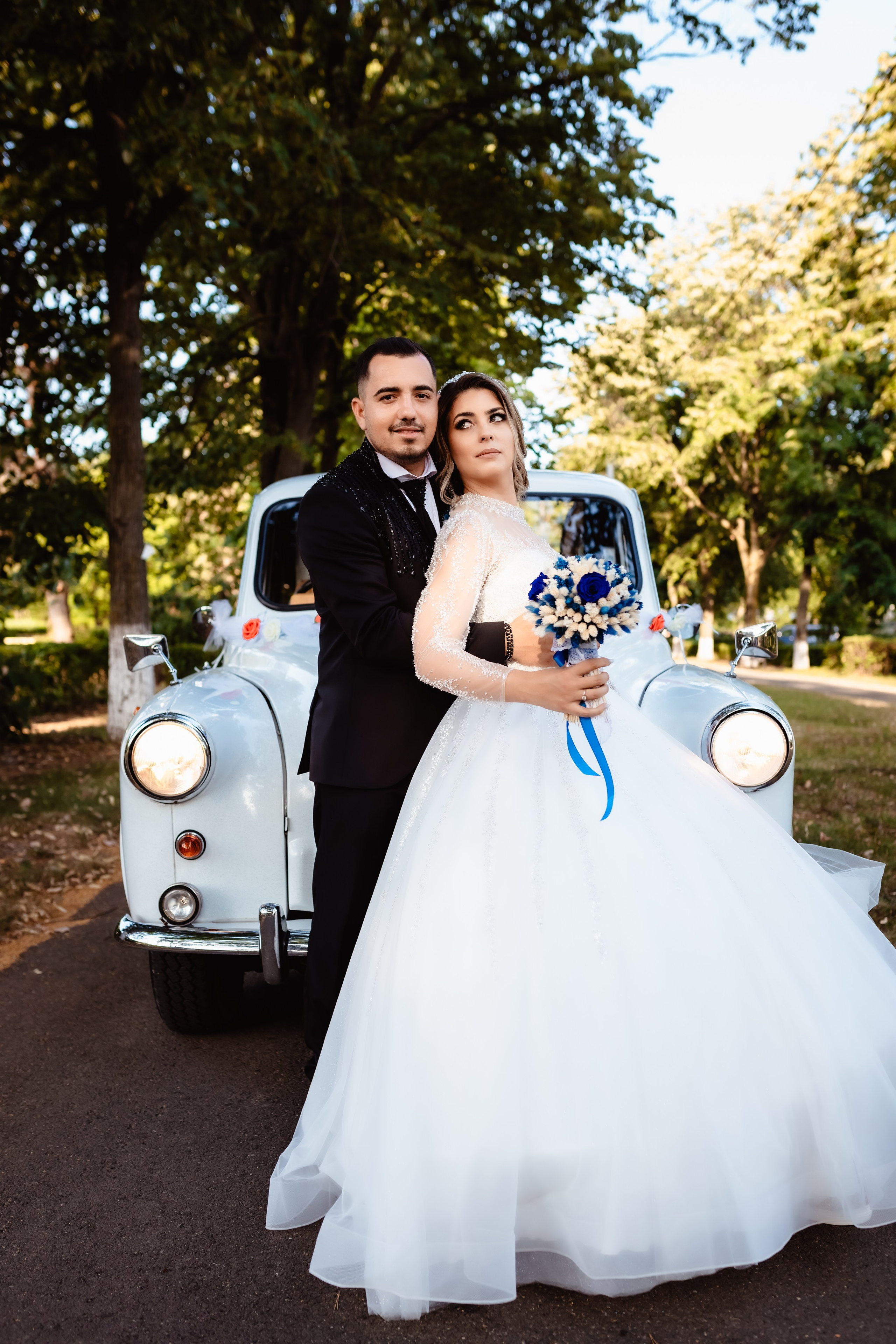 Mireasa in cimitir. Stefan Teodorescu — Fotograf de Nunta
