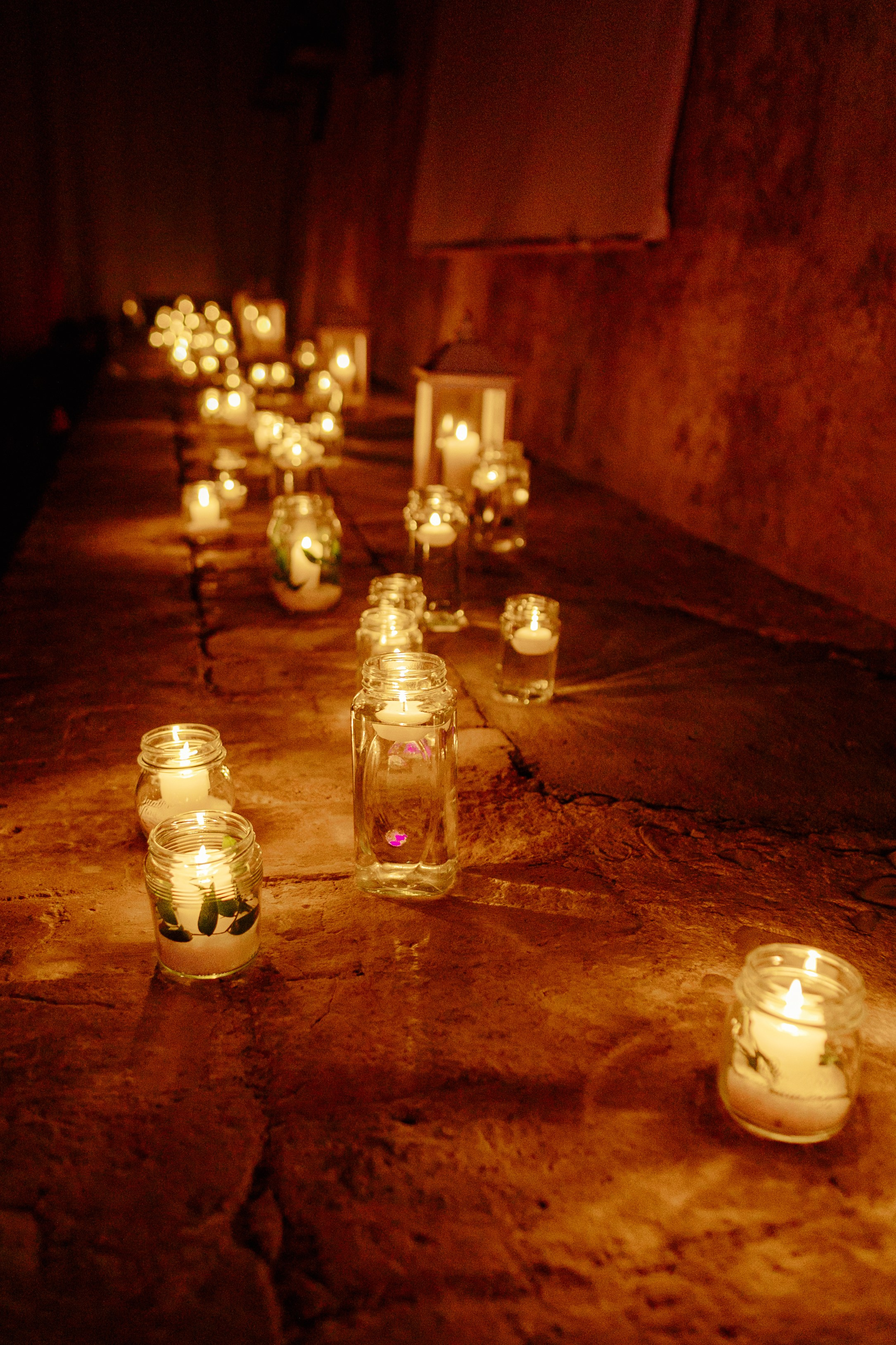 Tuscany Castello di Montegufoni wedding. Iurkovski PHOTOGRAPHY in Europe. Luxury destination weddings and events