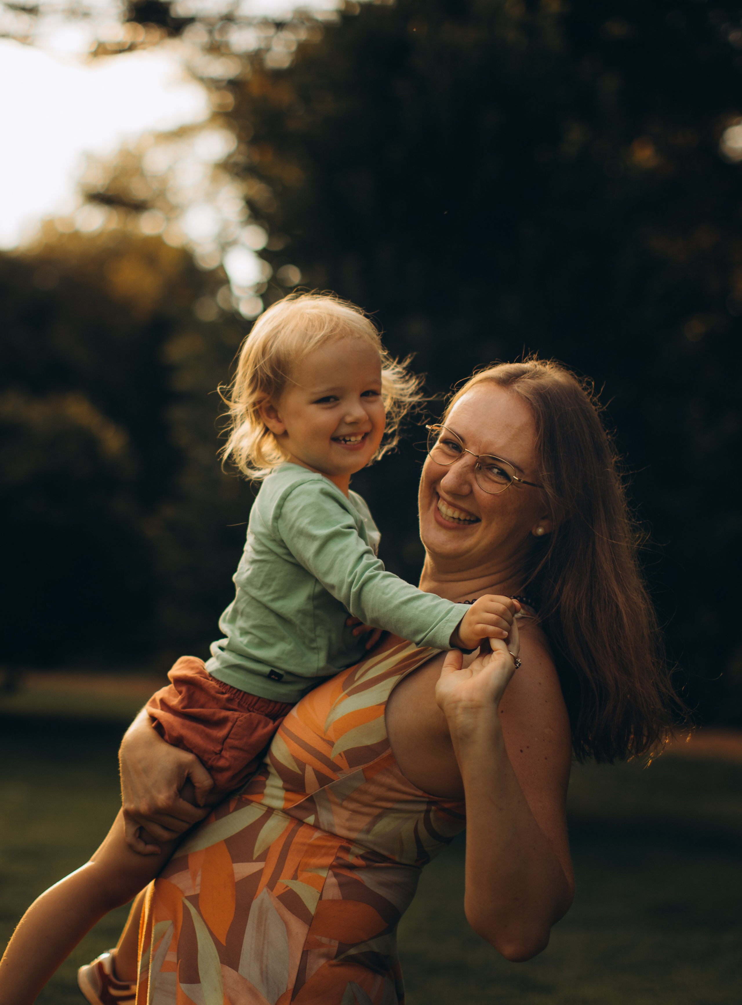 Ksenia and Oliver. Love Through Photo