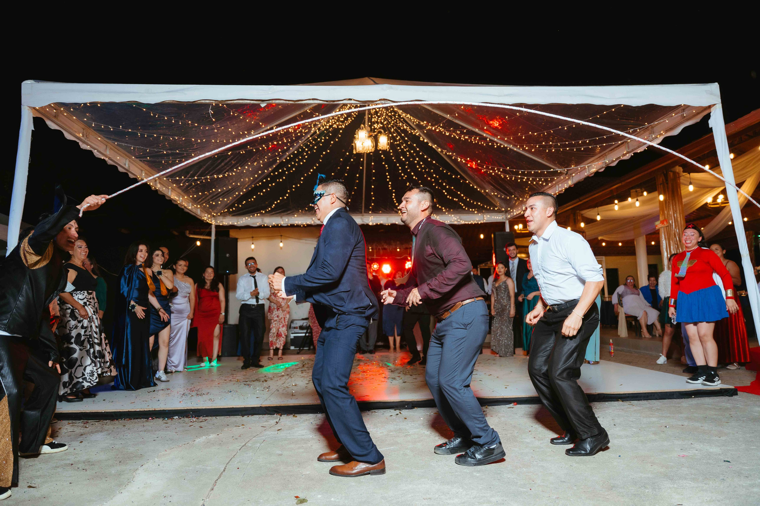 Jennifer y Vladimir. Fotógrafo de bodas en Loja Ecuador | Piero Alvarez PH