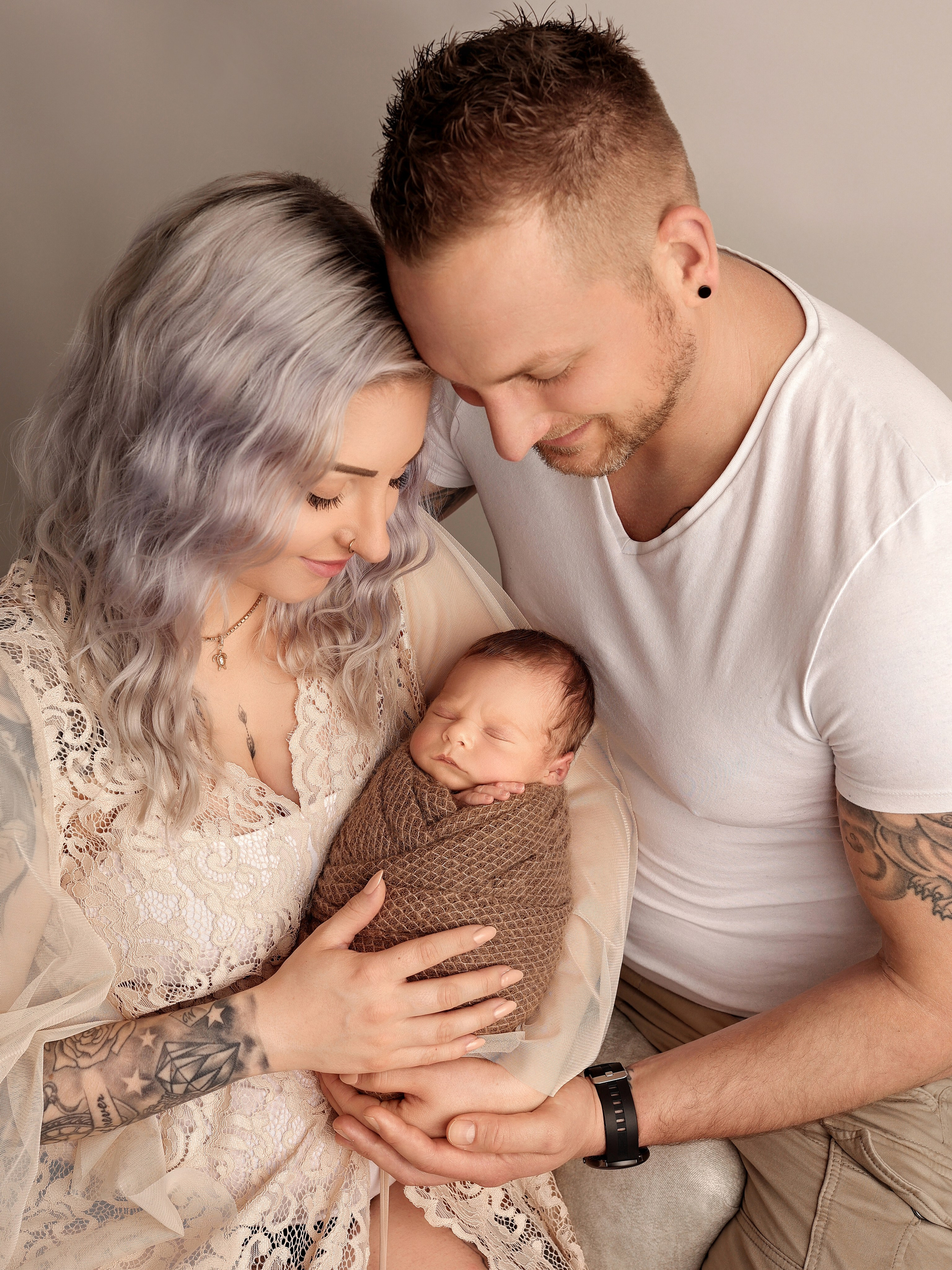 Newborn (Price). Familien- Fotografin in Marienhafe, Aurich, Emden, Norden, Leer