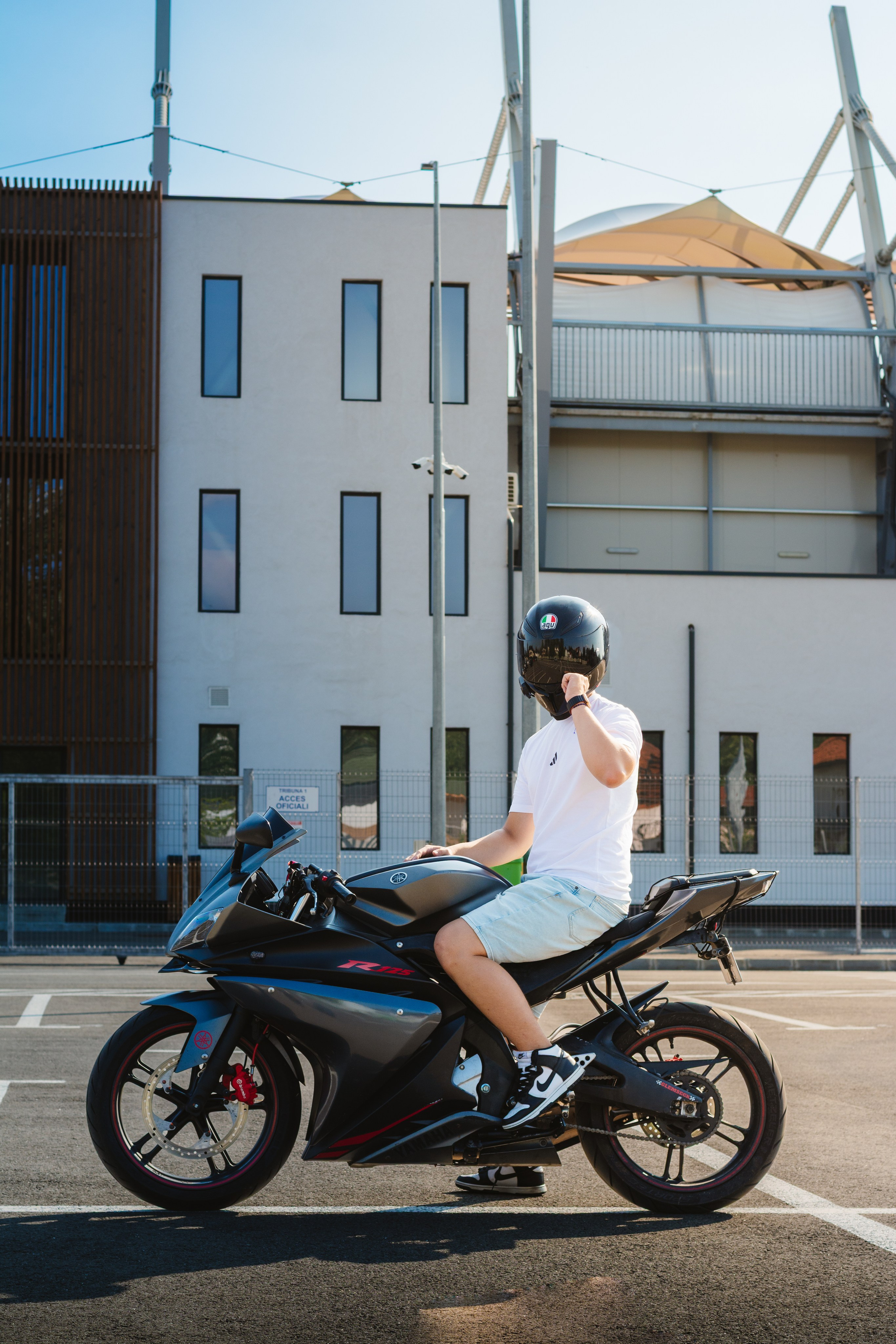 YZF-R125. Johnnyshoots
