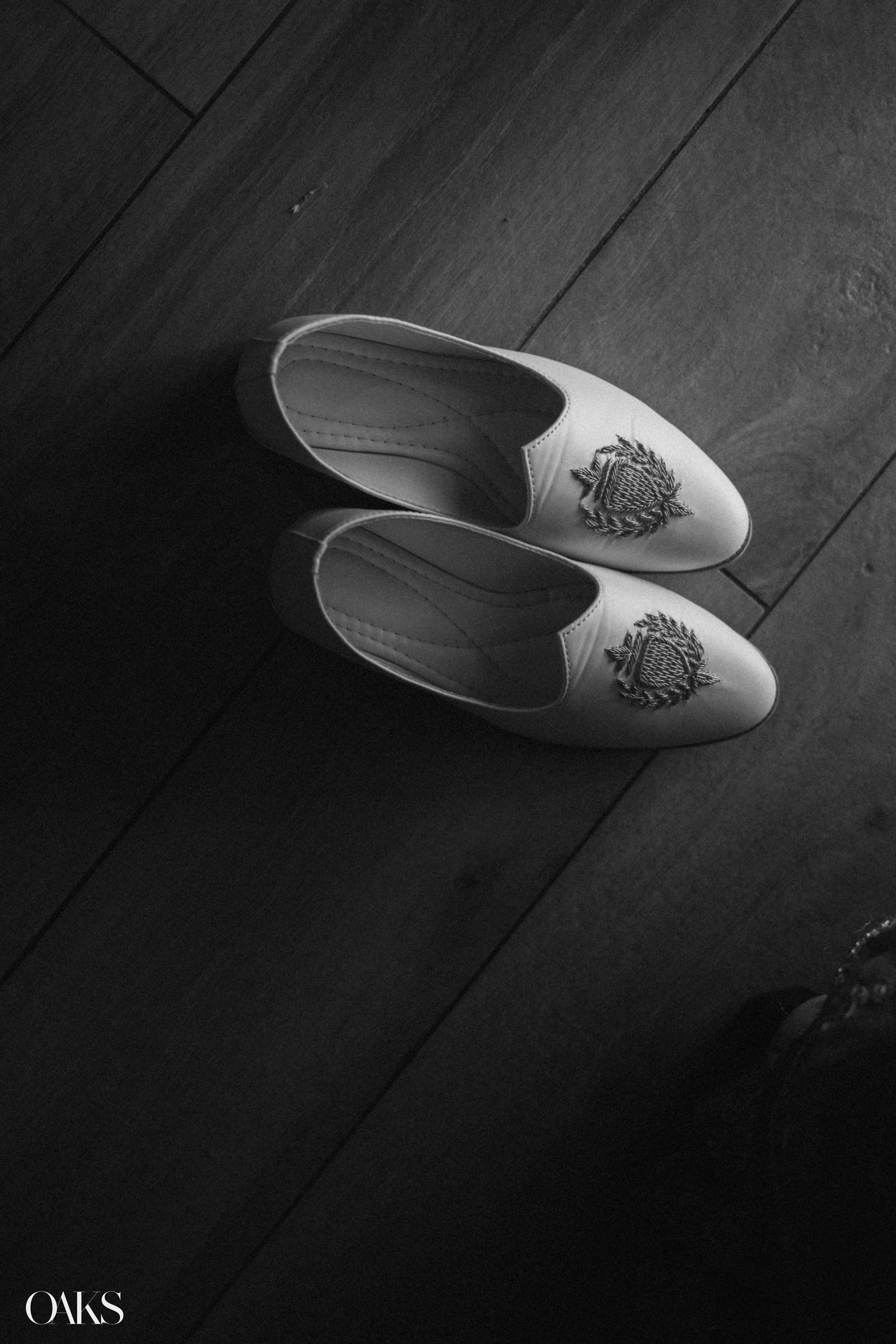 Rahul Pooja. Wedding & Editorial Photographer | Anandshivadas