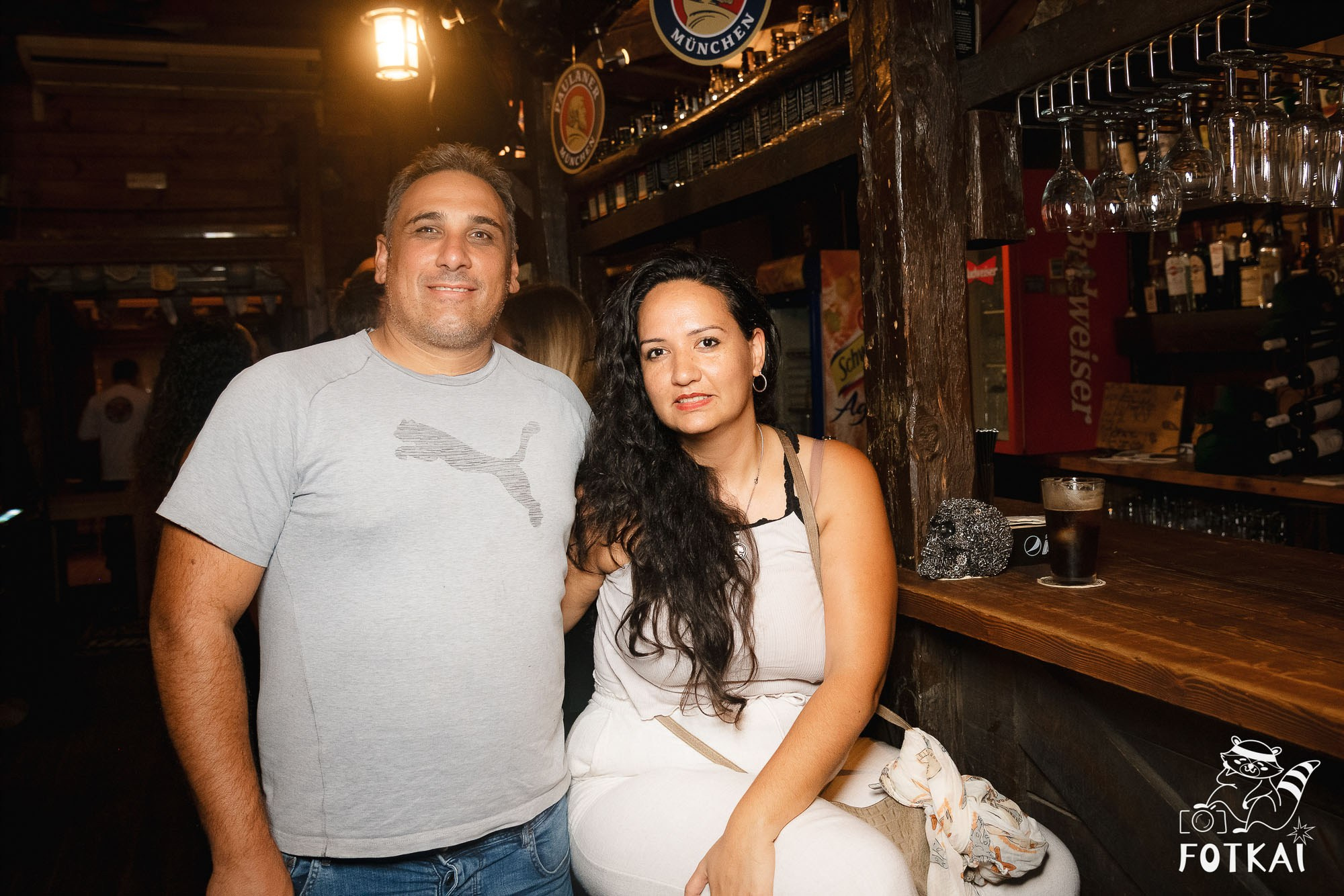 Get Back en El Paso Bar – Noche de Rock en Vivo | Reportaje Fotográfico Oktoberfest | FOTKAI