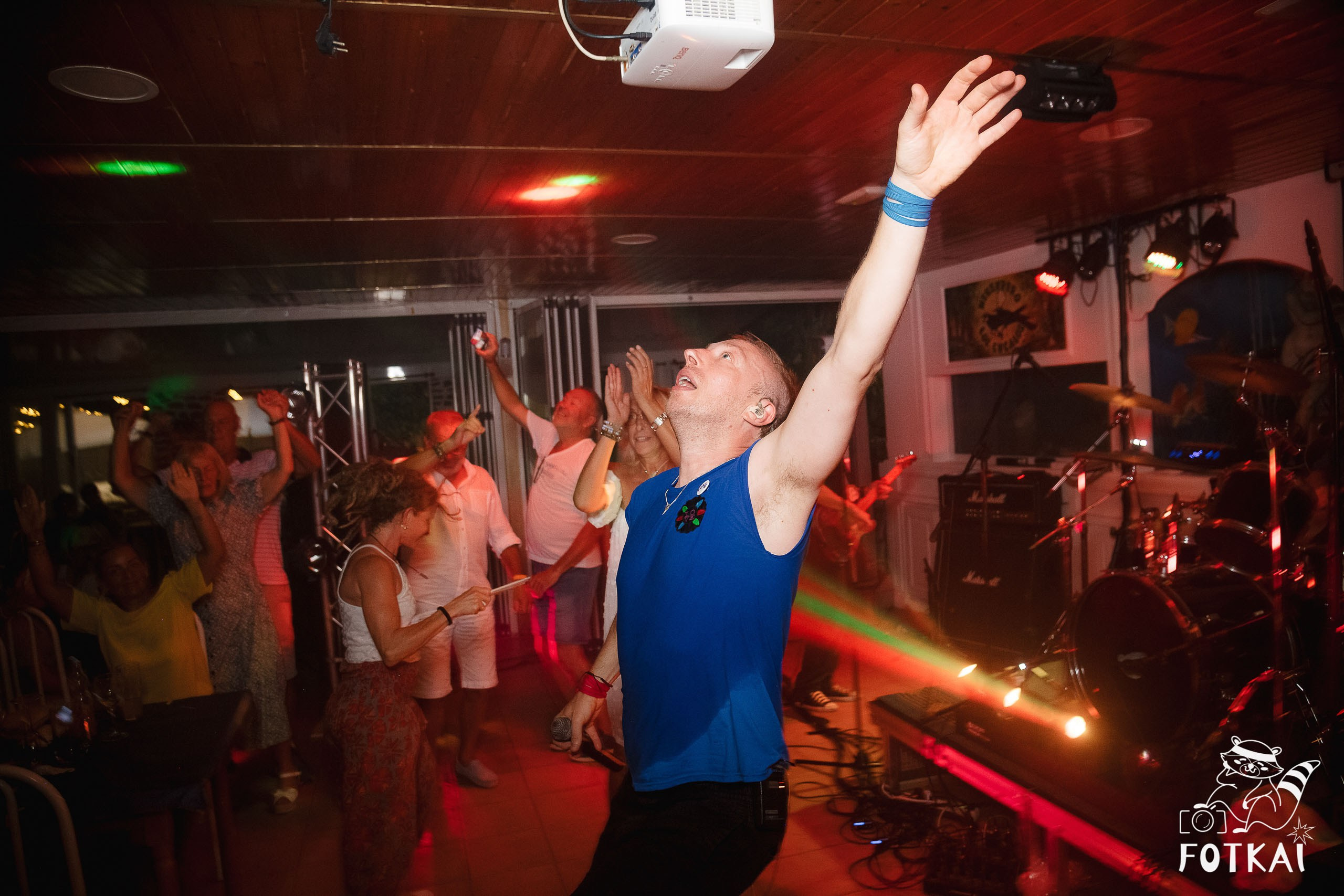 Ultimate Coldplay en Restaurante Los Cucalos: Reportaje fotográfico 17.09.25 | FOTKAI